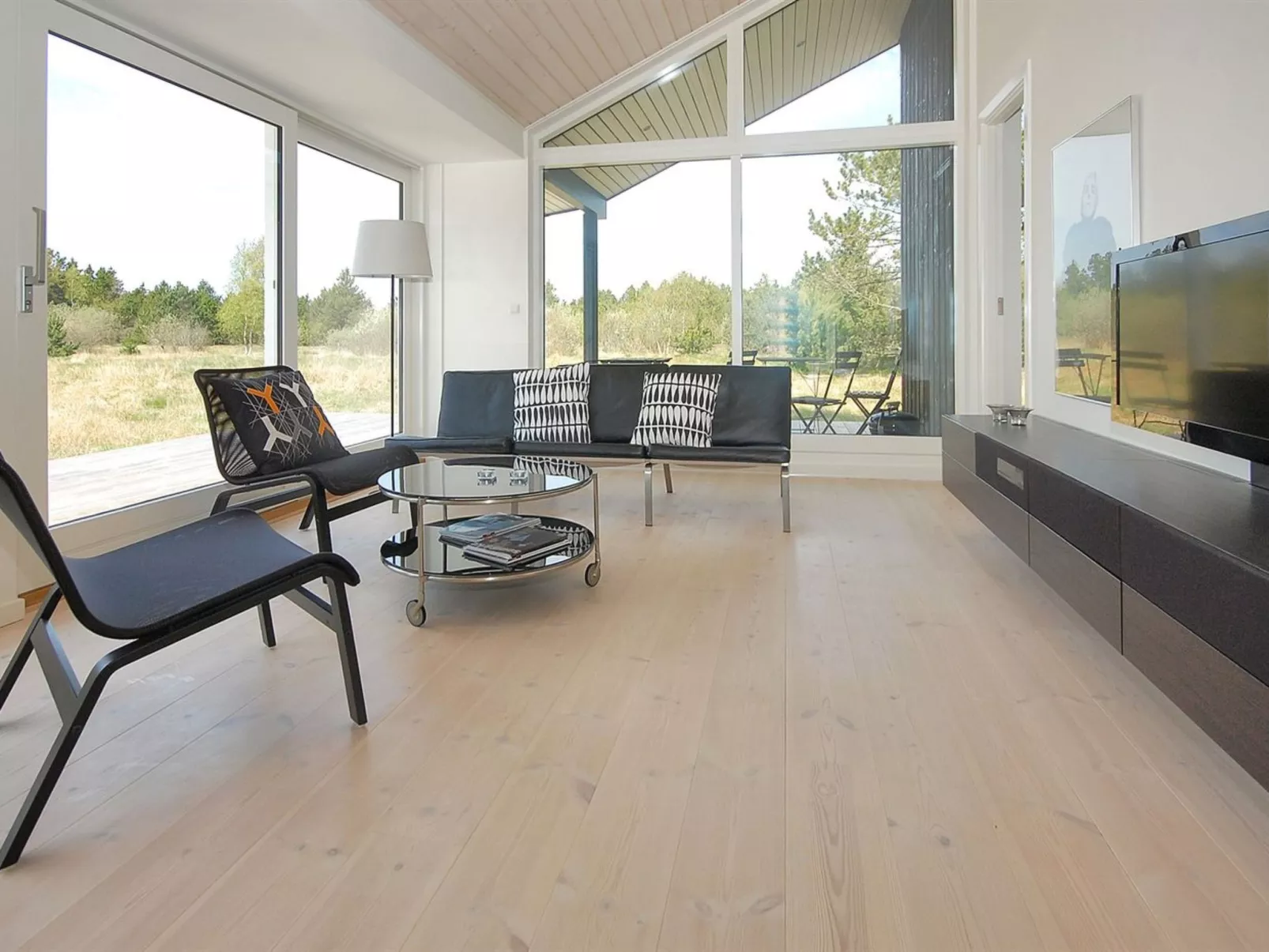 "Melinda" - 2km from the sea-Binnen