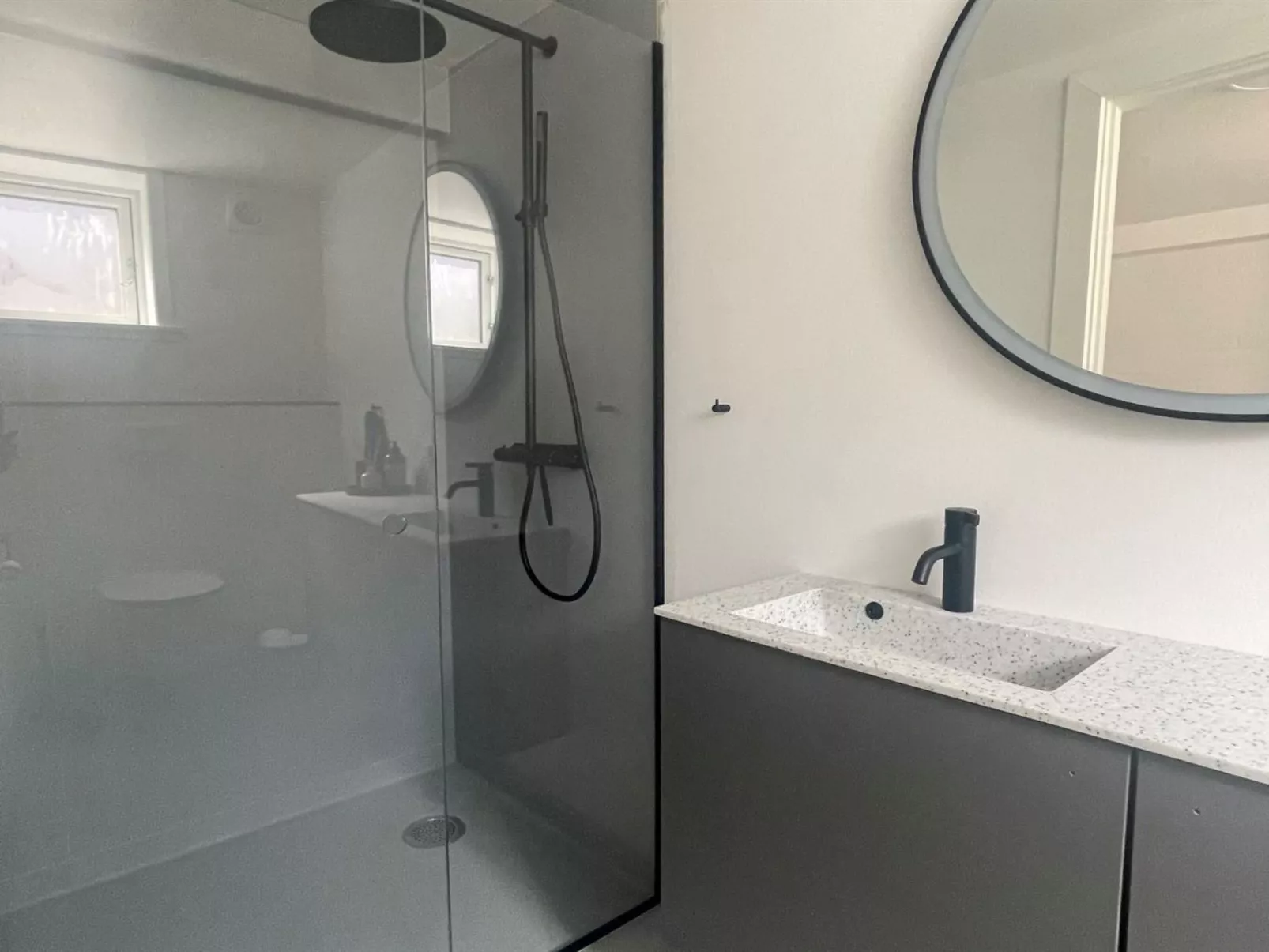 "Urs" - 200m from the sea-Binnen