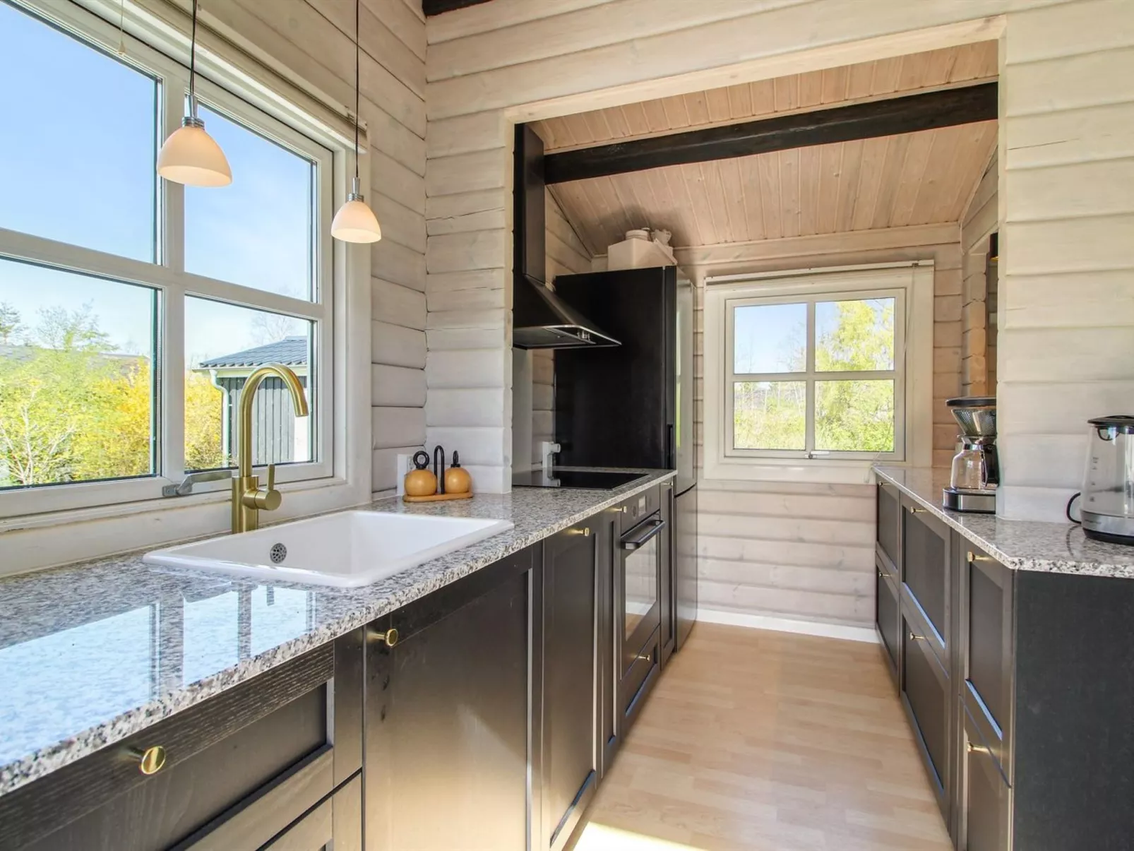 "Botwith" - 400m from the sea-Binnen