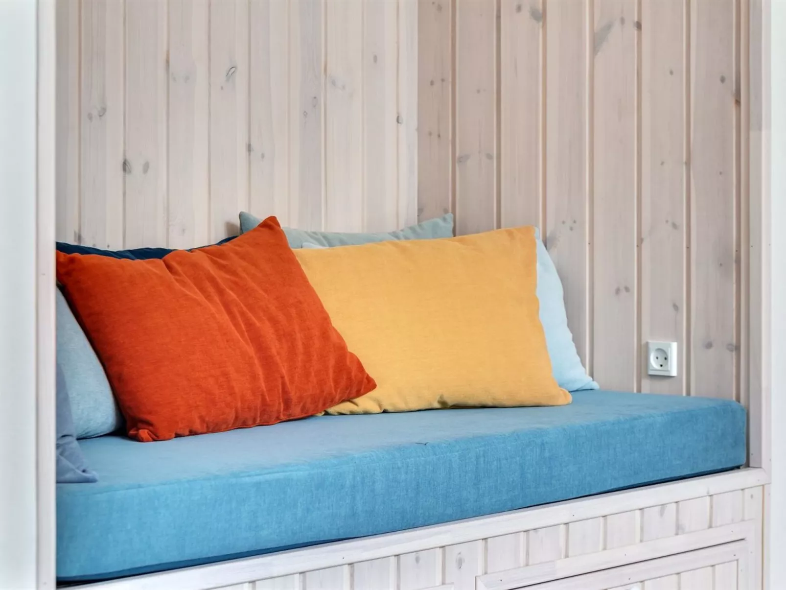 "Ella" - 1.2km to the fjord-Binnen