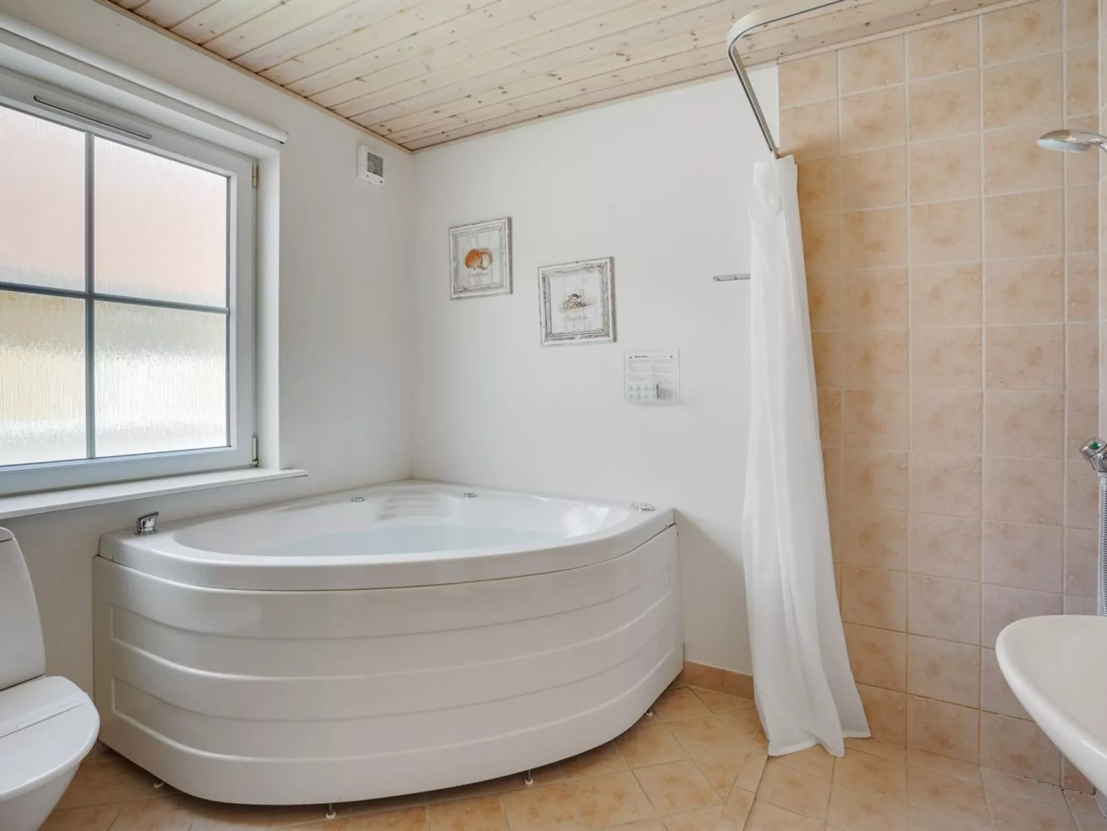 "Uffe" - 100m to the fjord-Binnen