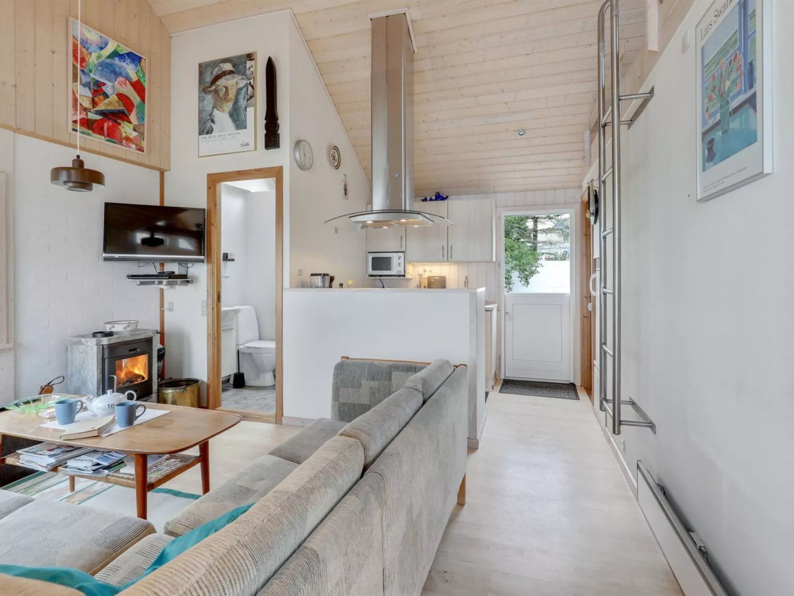 "Bilal" - 20m from the sea-Binnen