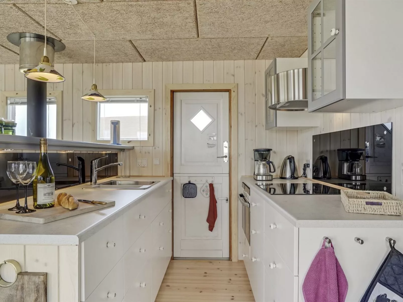 "Hansen" - 75m from the sea-Binnen