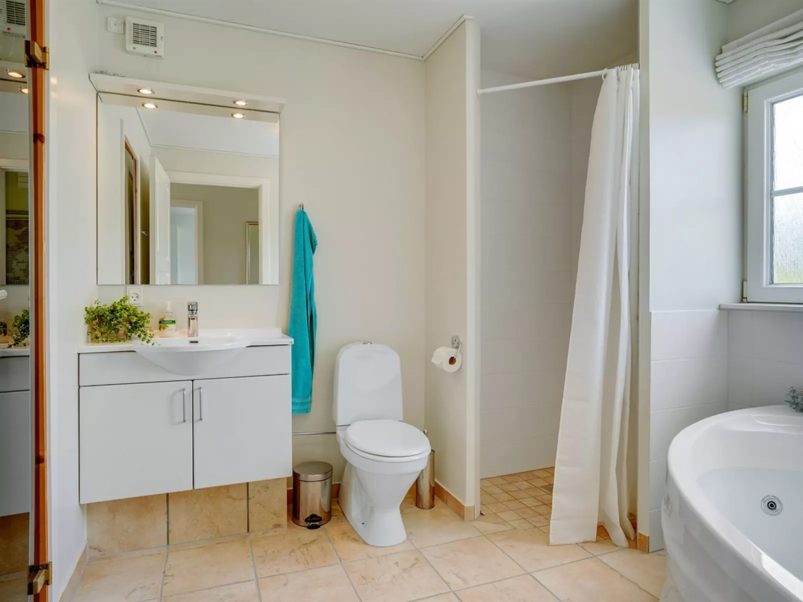 "Eike" - 250m from the sea-Binnen