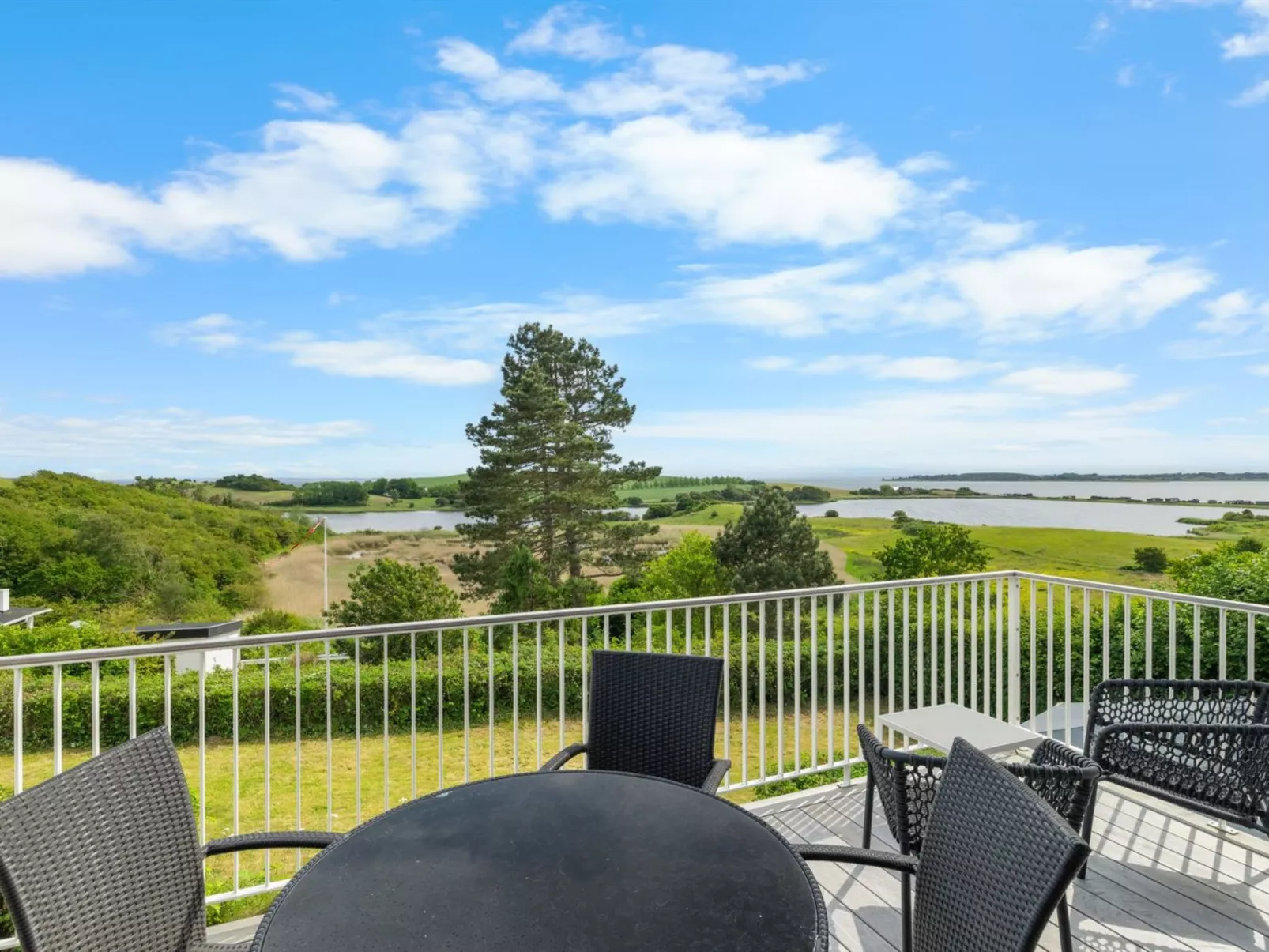 "Chayton" - 450m from the sea-Buiten