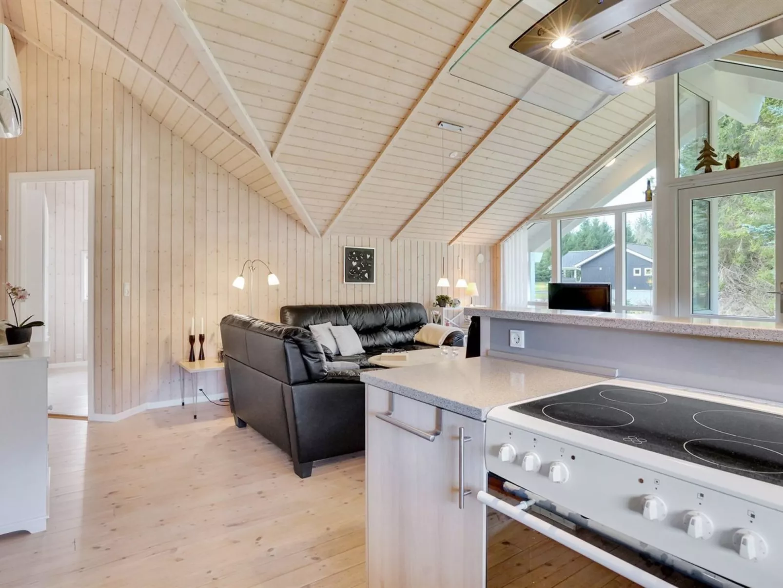 "Lisel" - 25km from the sea-Binnen