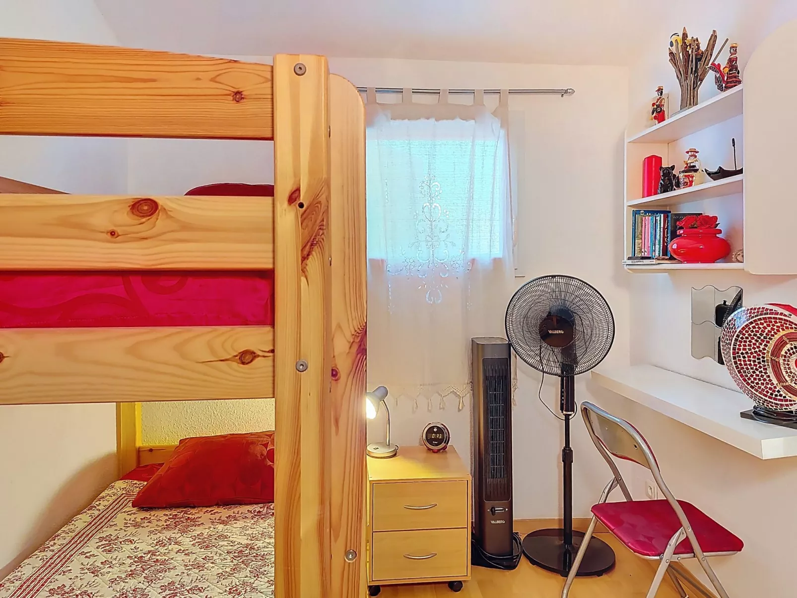 Les Amandines-Binnen