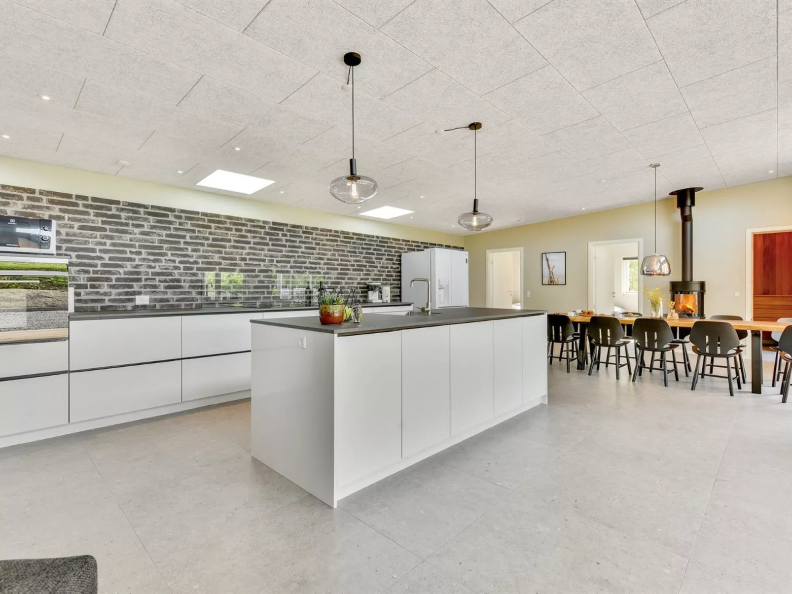 "Hiorulf" - 1.4km from the sea-Binnen