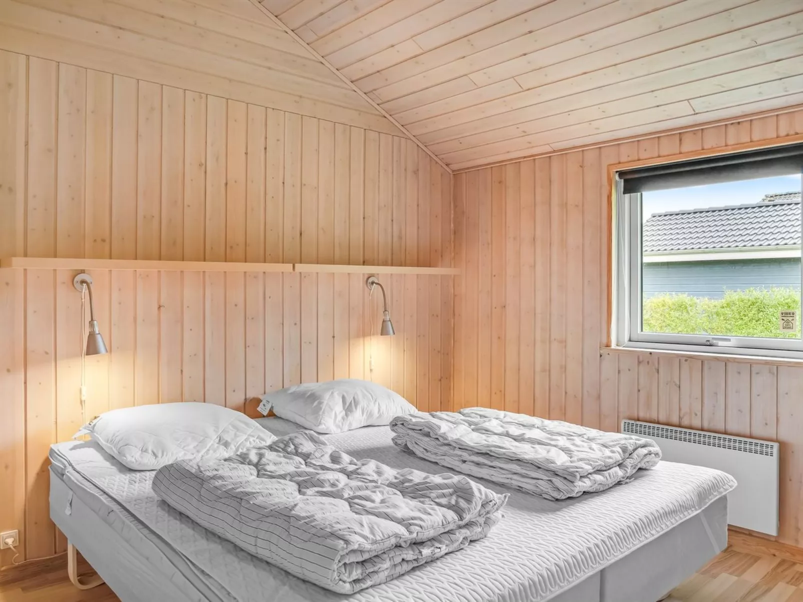 "Femke" - 250m to the fjord-Binnen