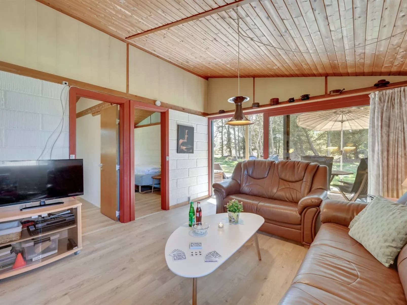 "Agna" - 700m to the fjord-Binnen