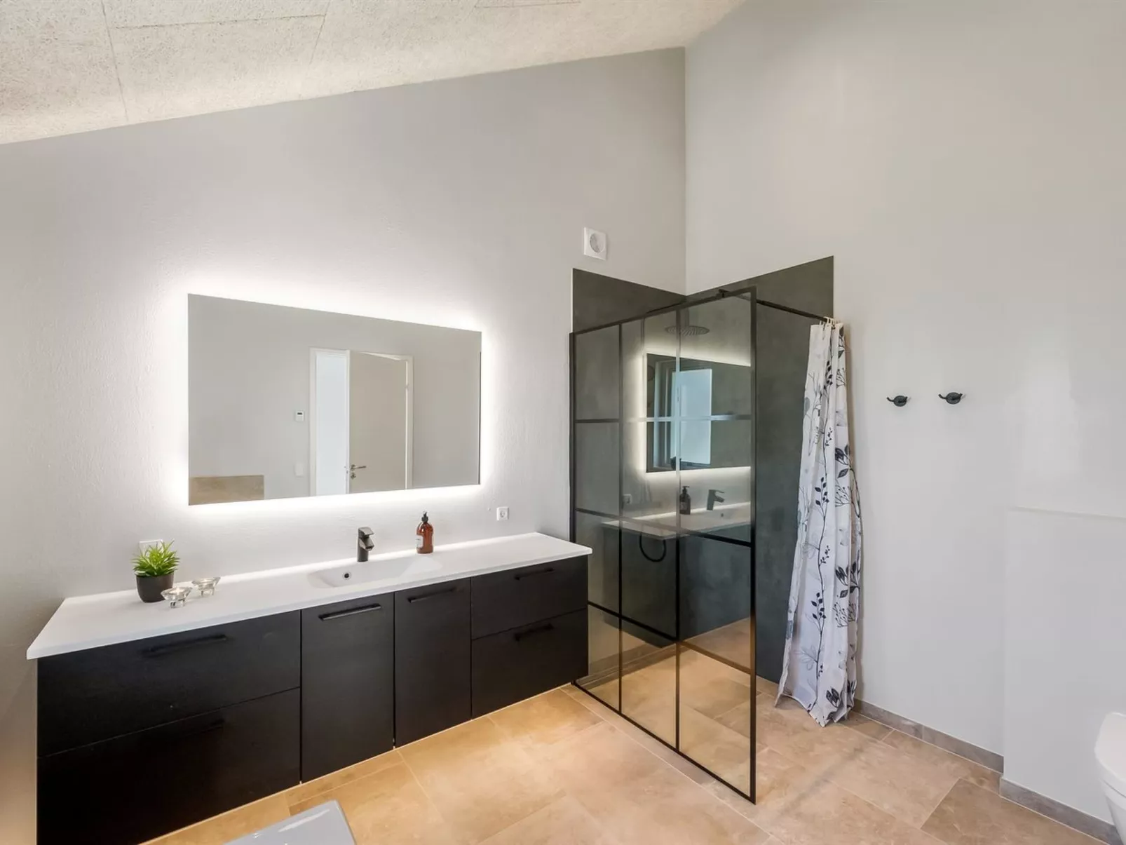 "Måns" - 500m to the fjord-Binnen