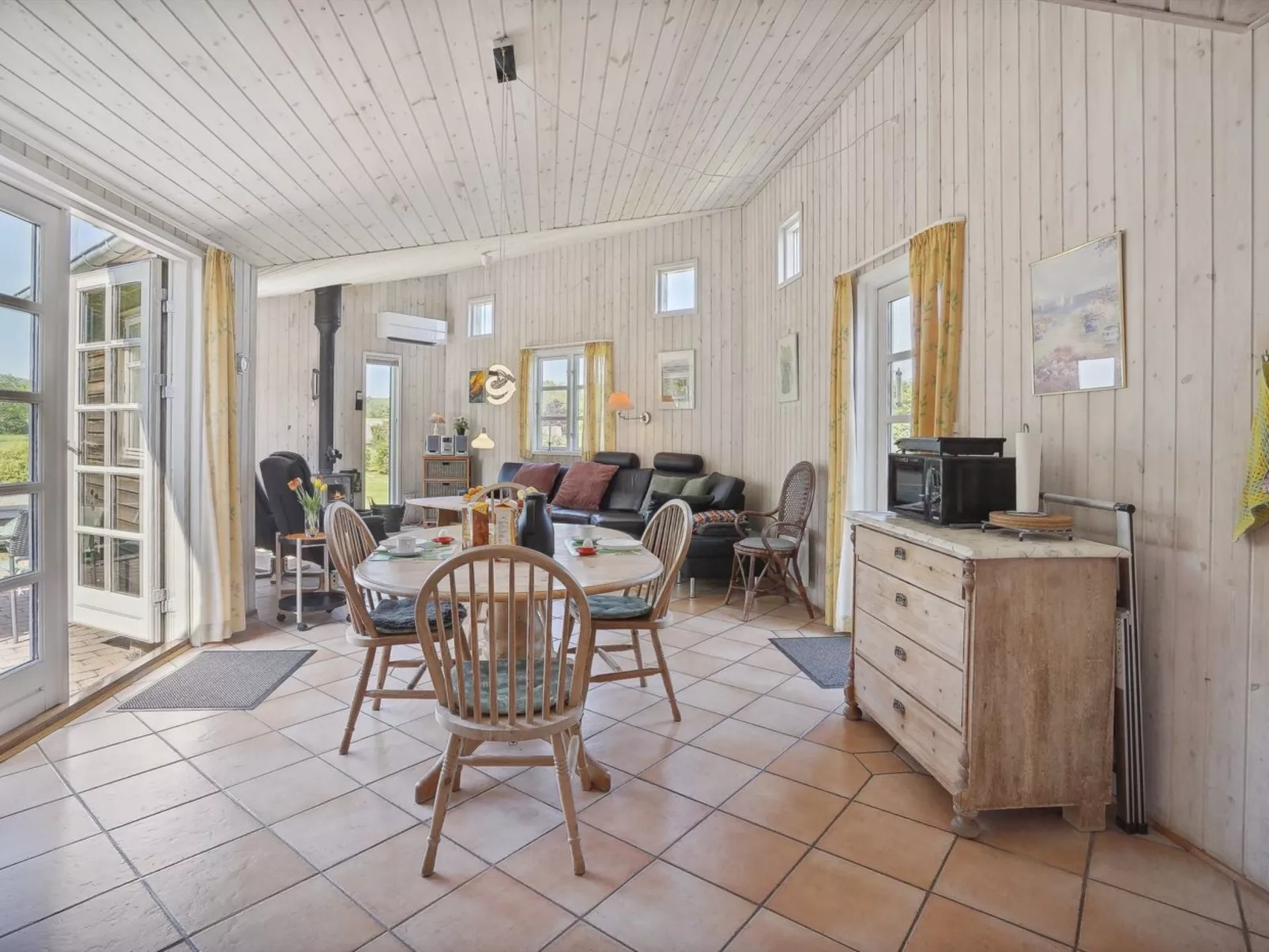 "Alma" - 400m from the sea-Binnen