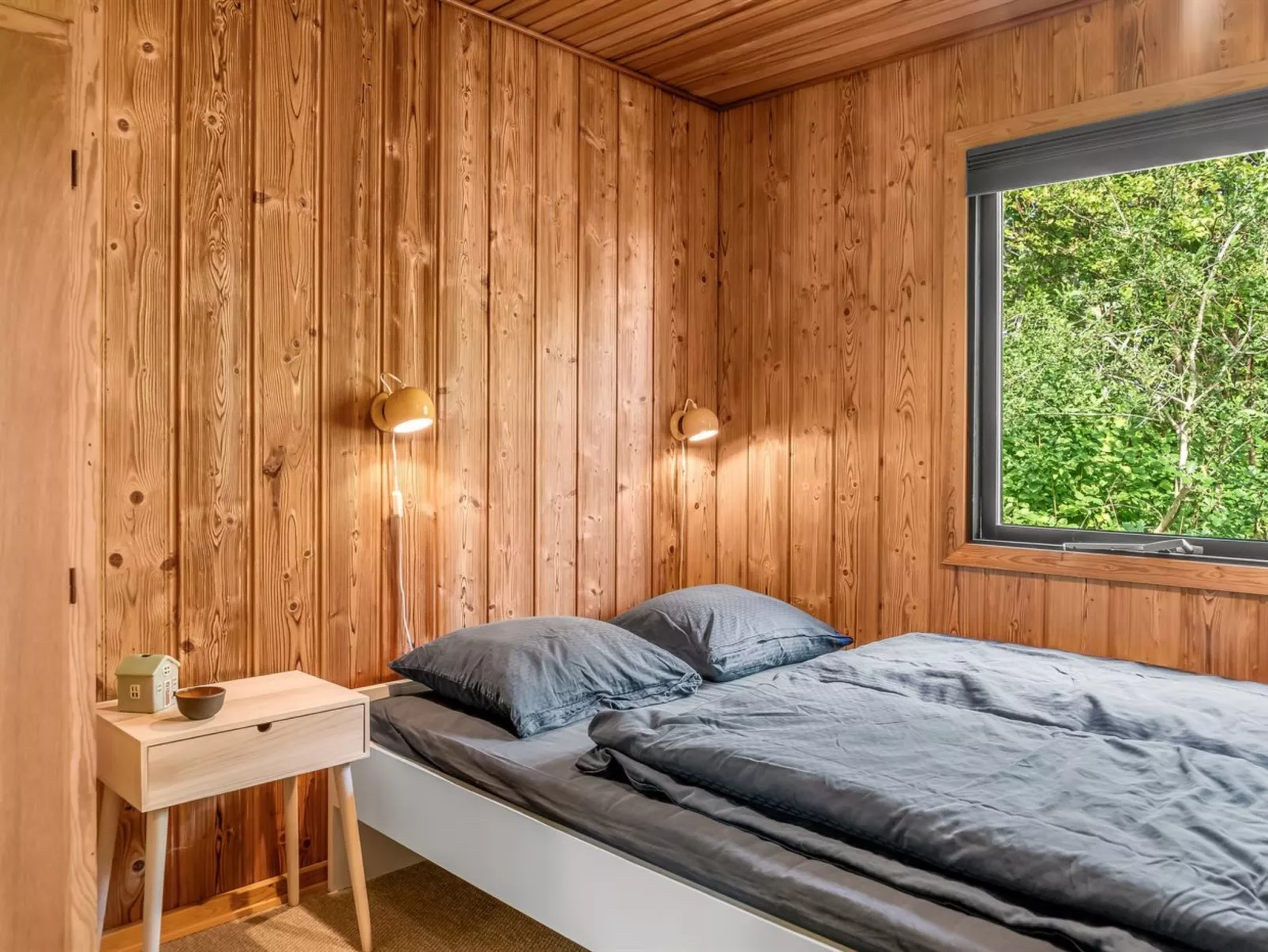 "Tayana" - 75m to the fjord-Binnen