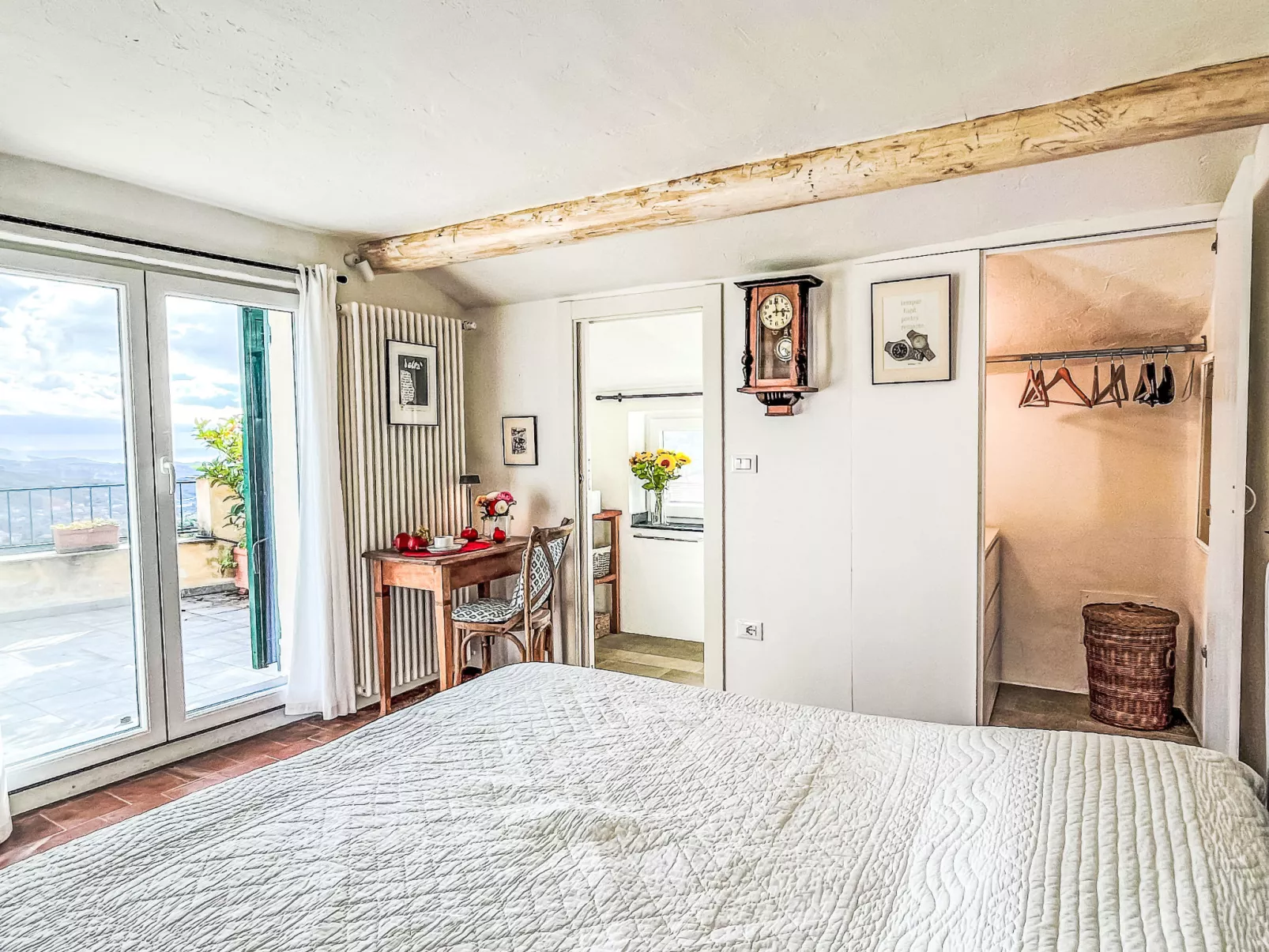 Bella Vista (DOL284)-Binnen