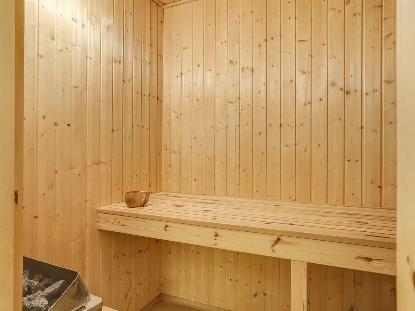 "Gunnie" - 1.1km from the sea-Binnen