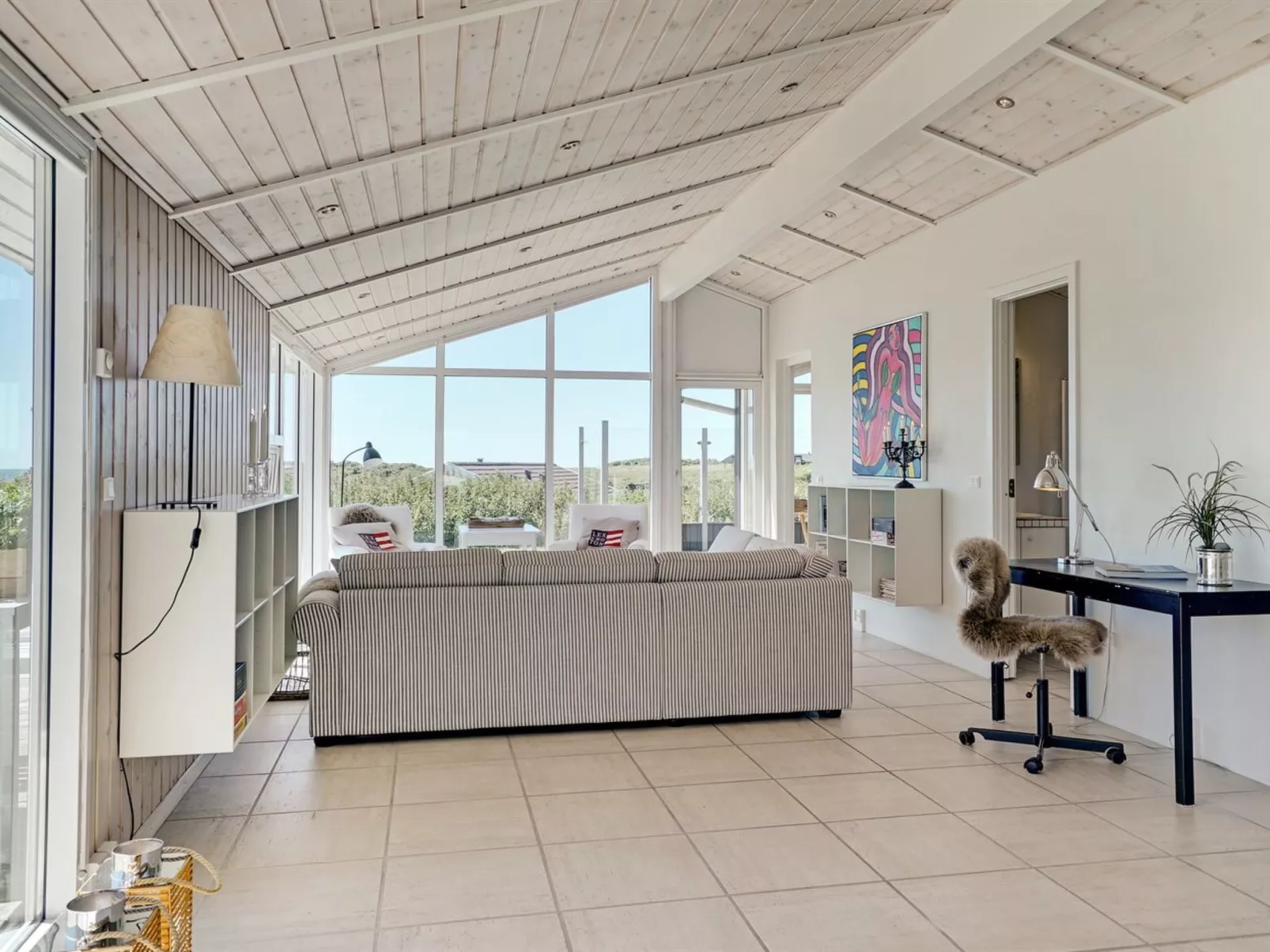 "Aella" - 150m from the sea-Binnen