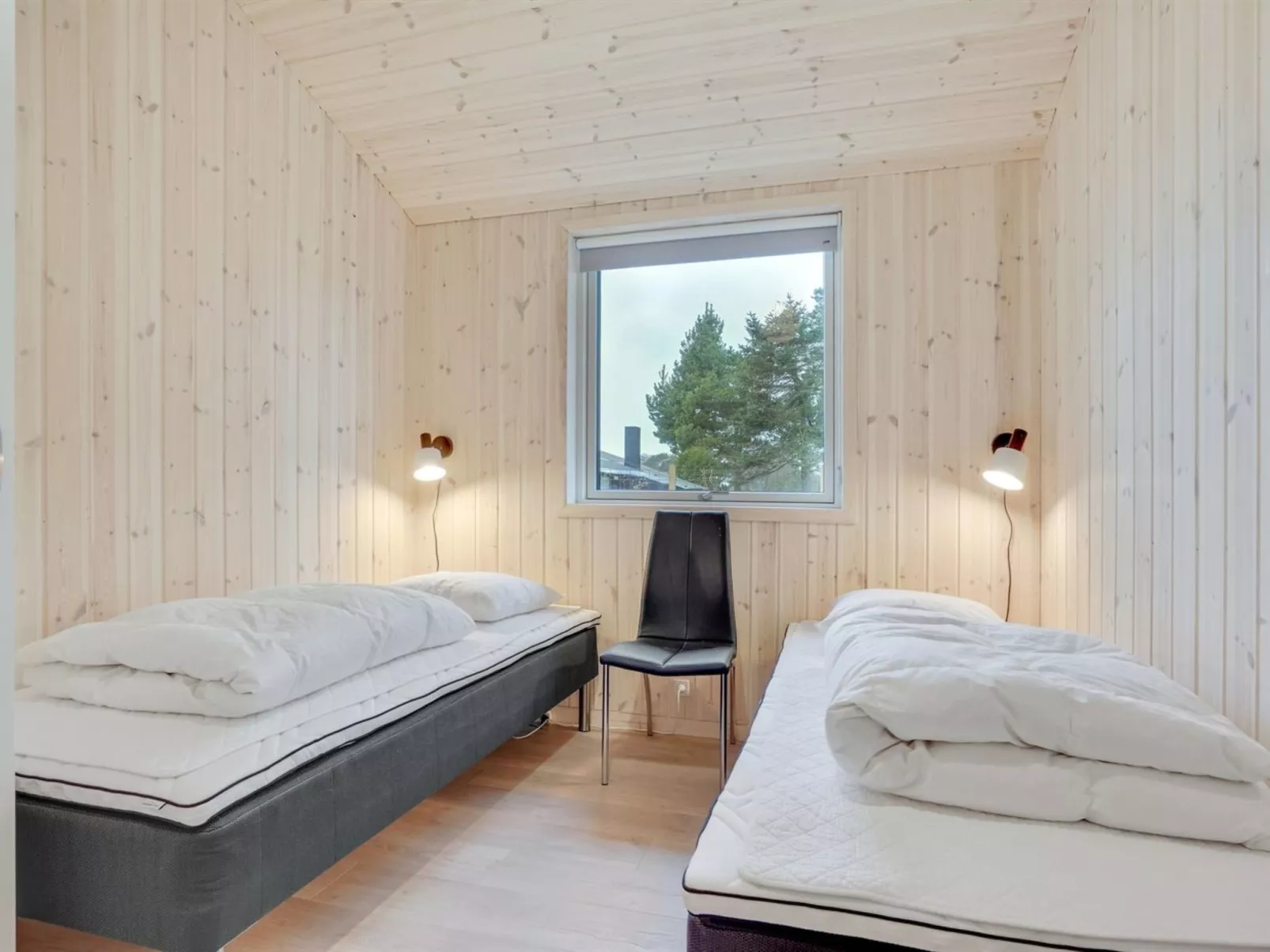 "Jerrit" - 225m from the sea-Binnen