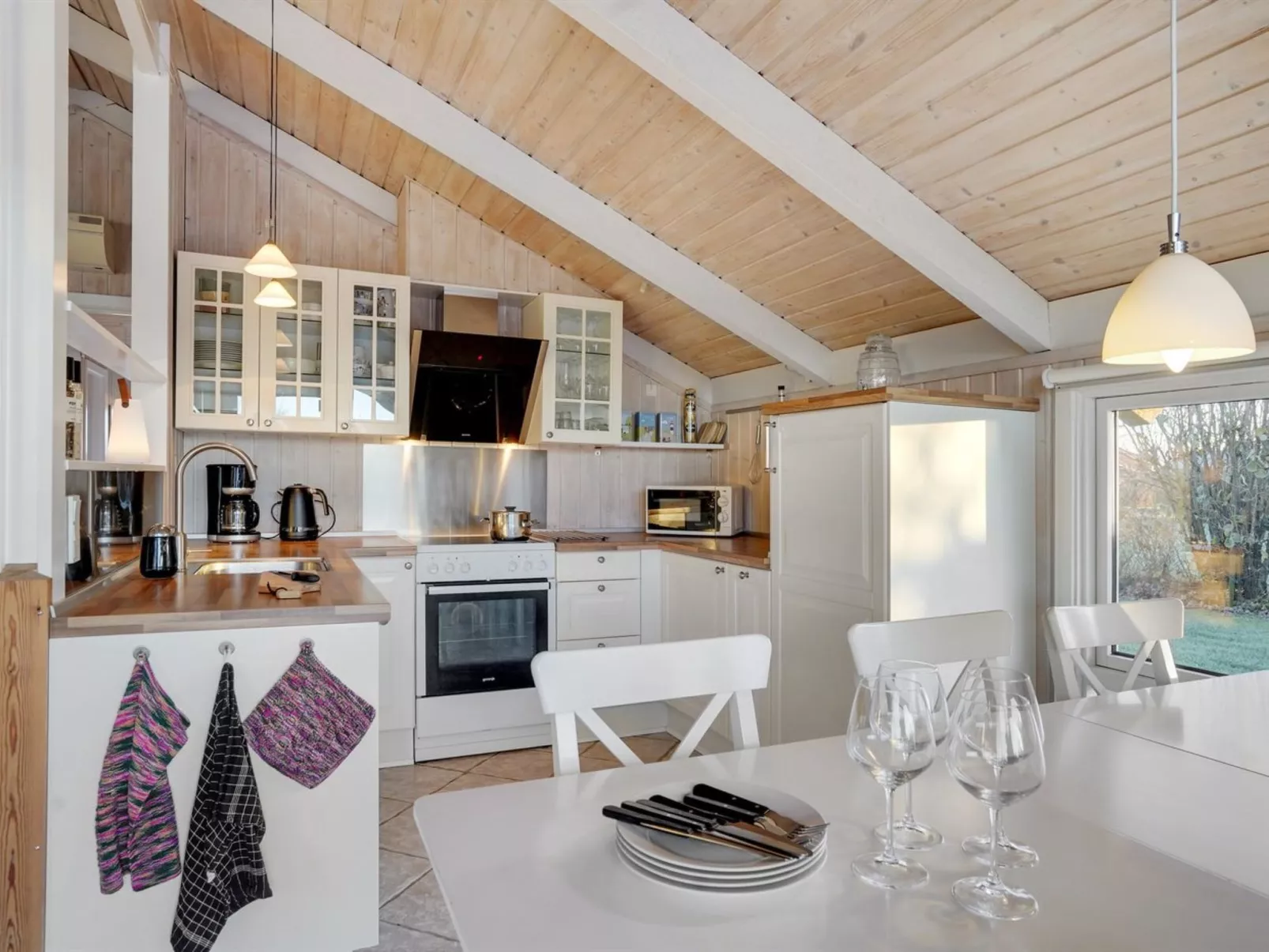 "Nilsa" - 400m from the sea-Binnen