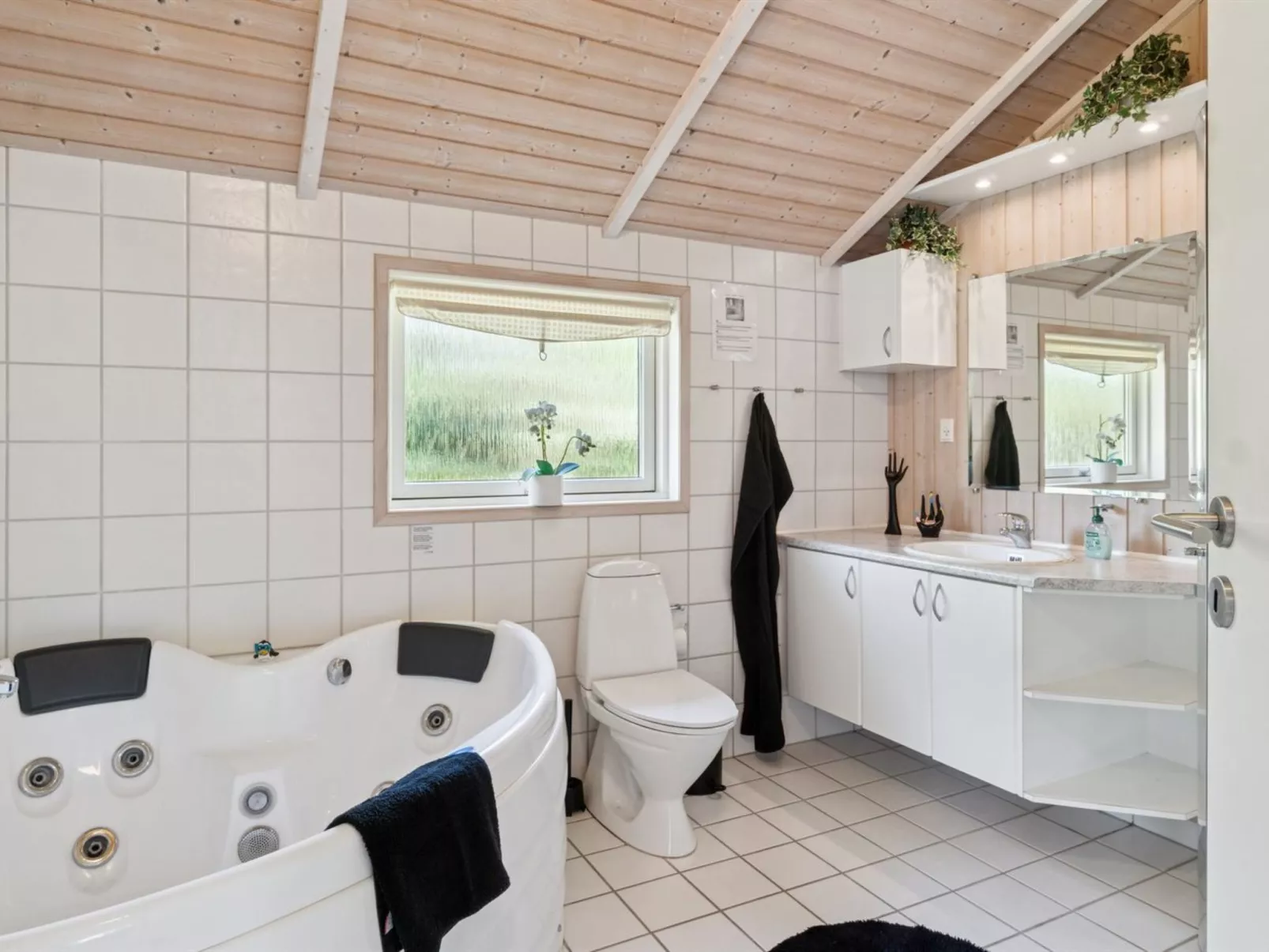 "Sophi" - 425m from the sea-Binnen