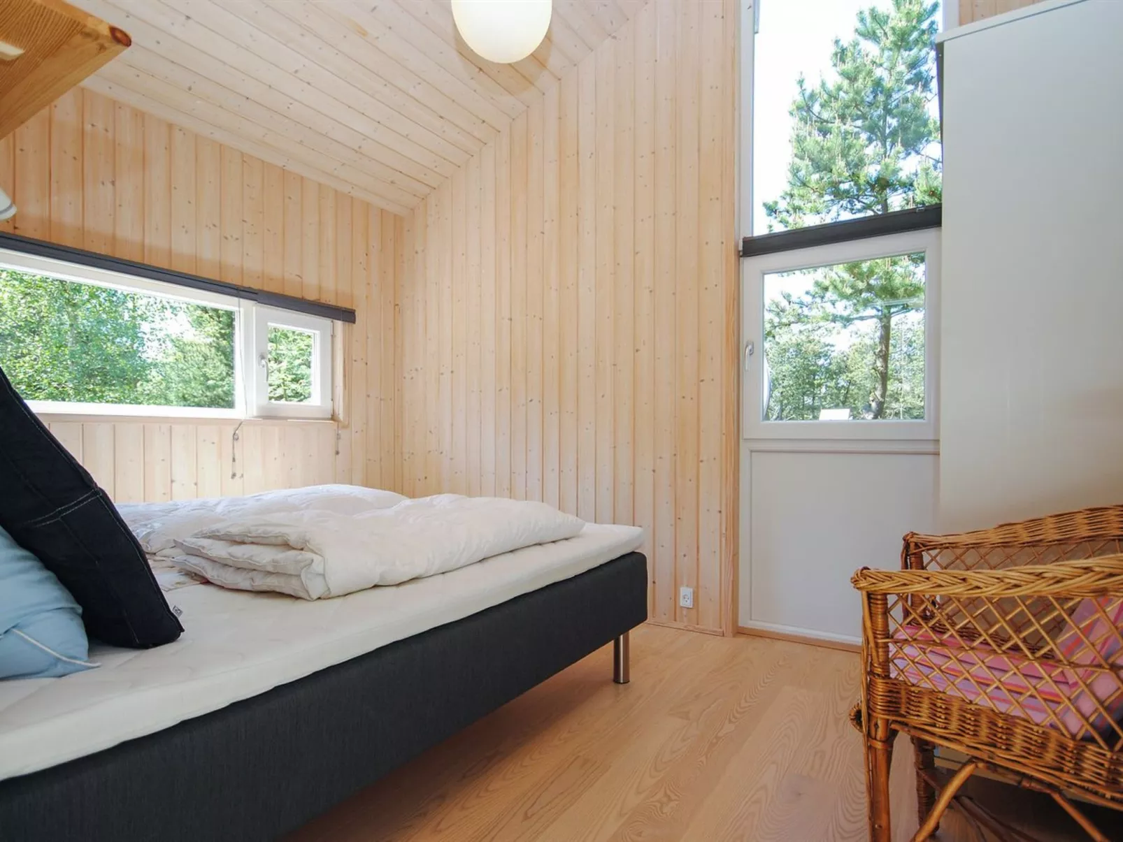 "Heggi" - 900m from the sea-Binnen