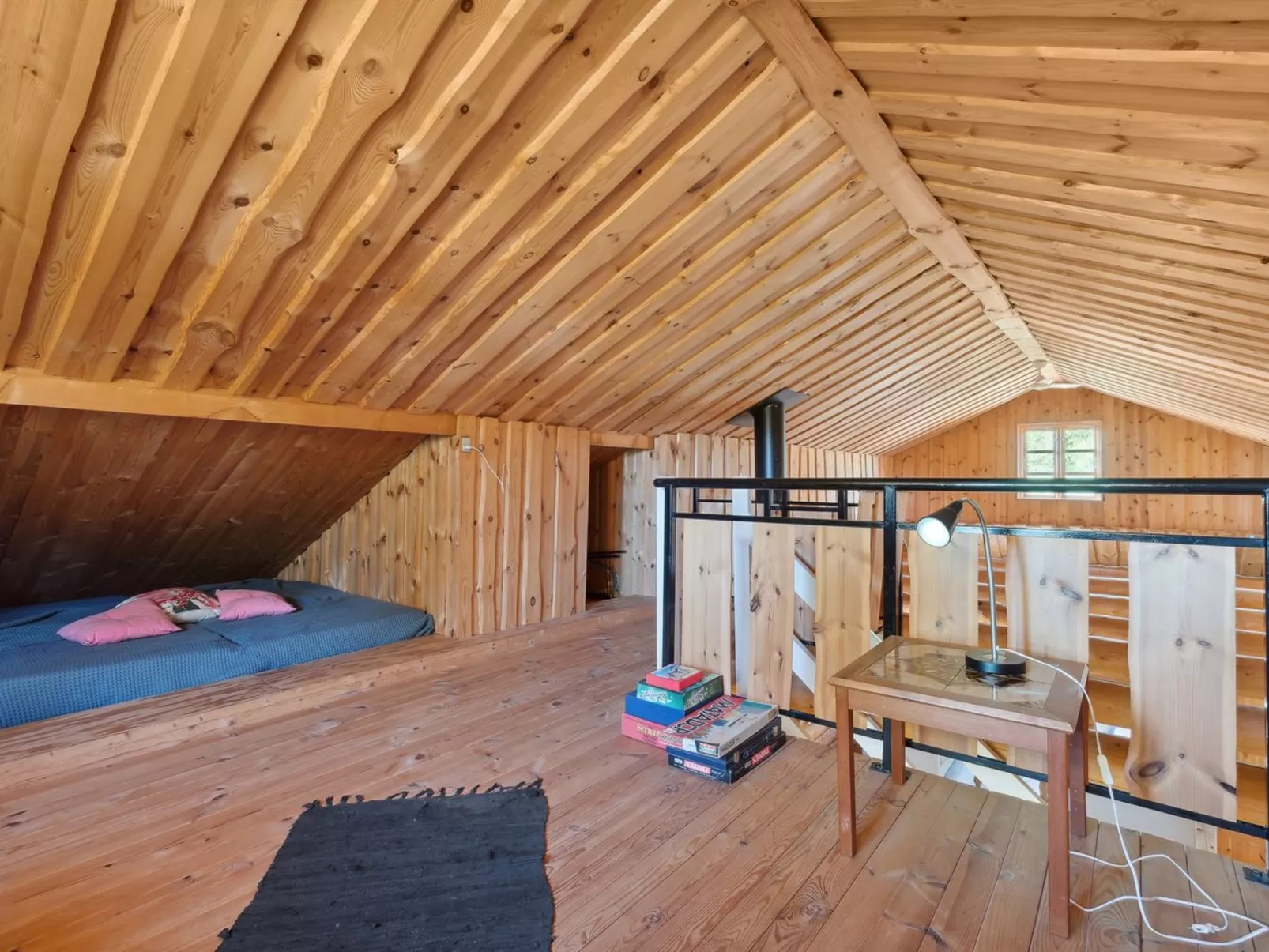 "Elsia" - 1.5km to the fjord-Binnen