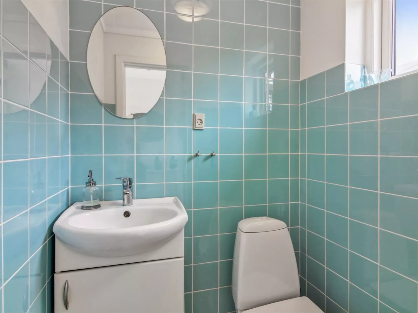 "Soria" - 300m from the sea-Binnen