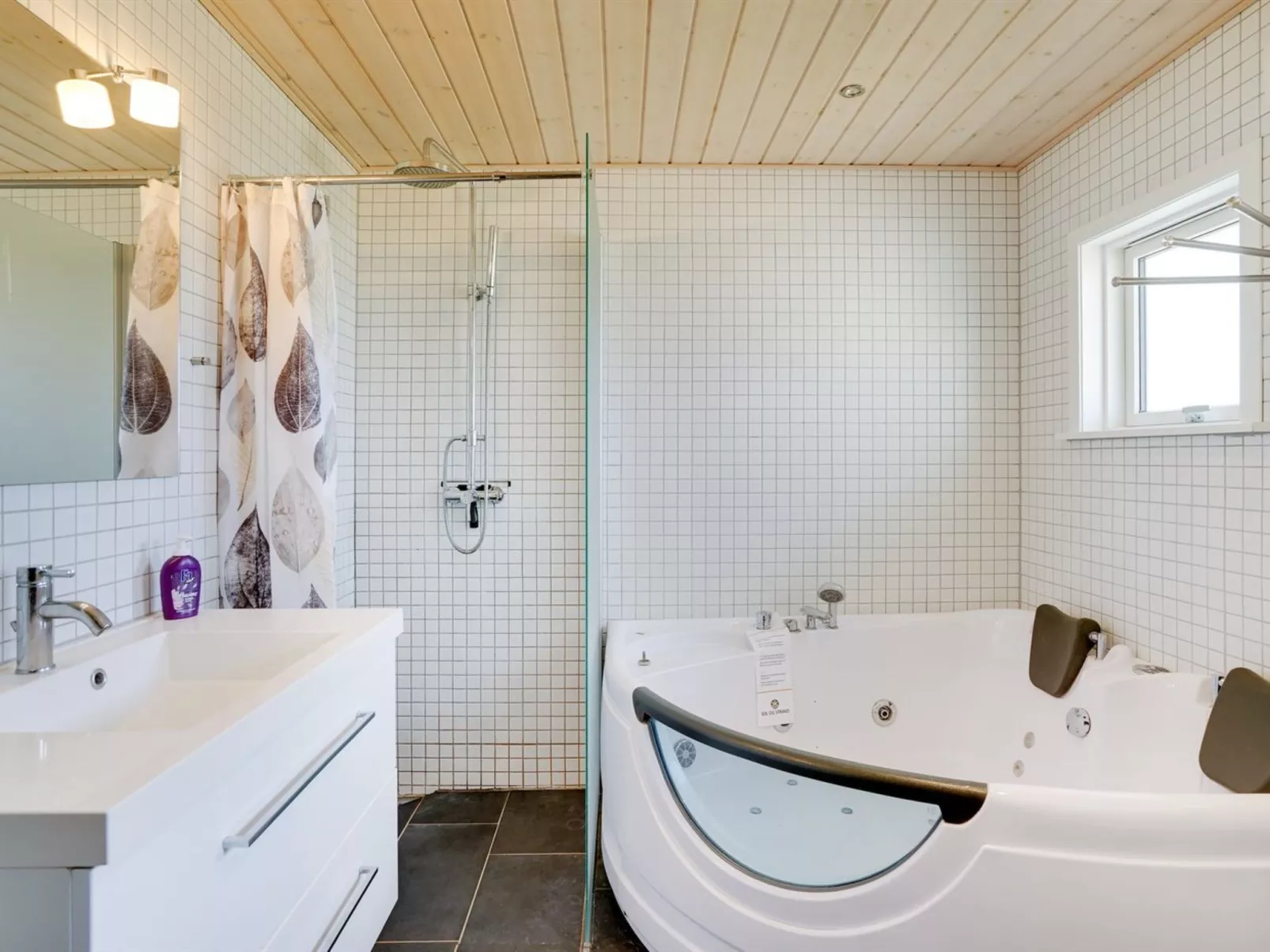 "Maira" - 150m from the sea-Binnen