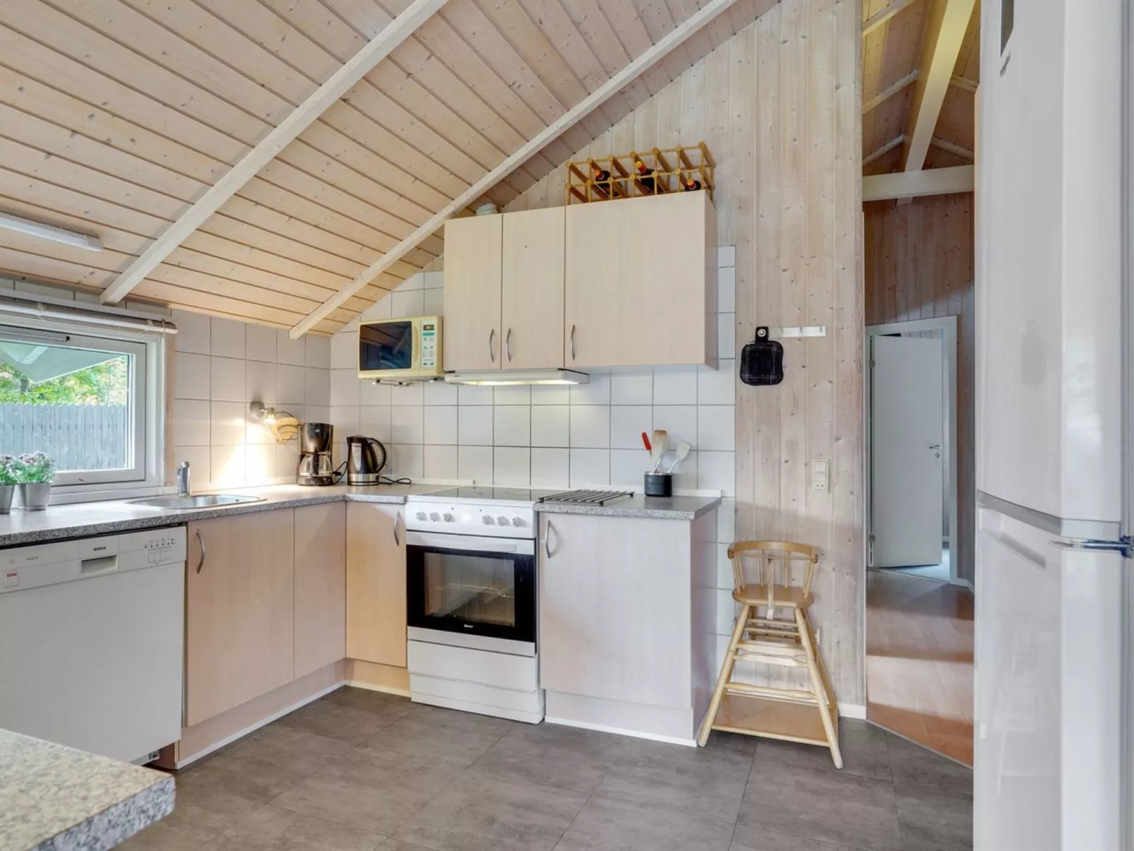 "Kalli" - 350m to the fjord-Binnen