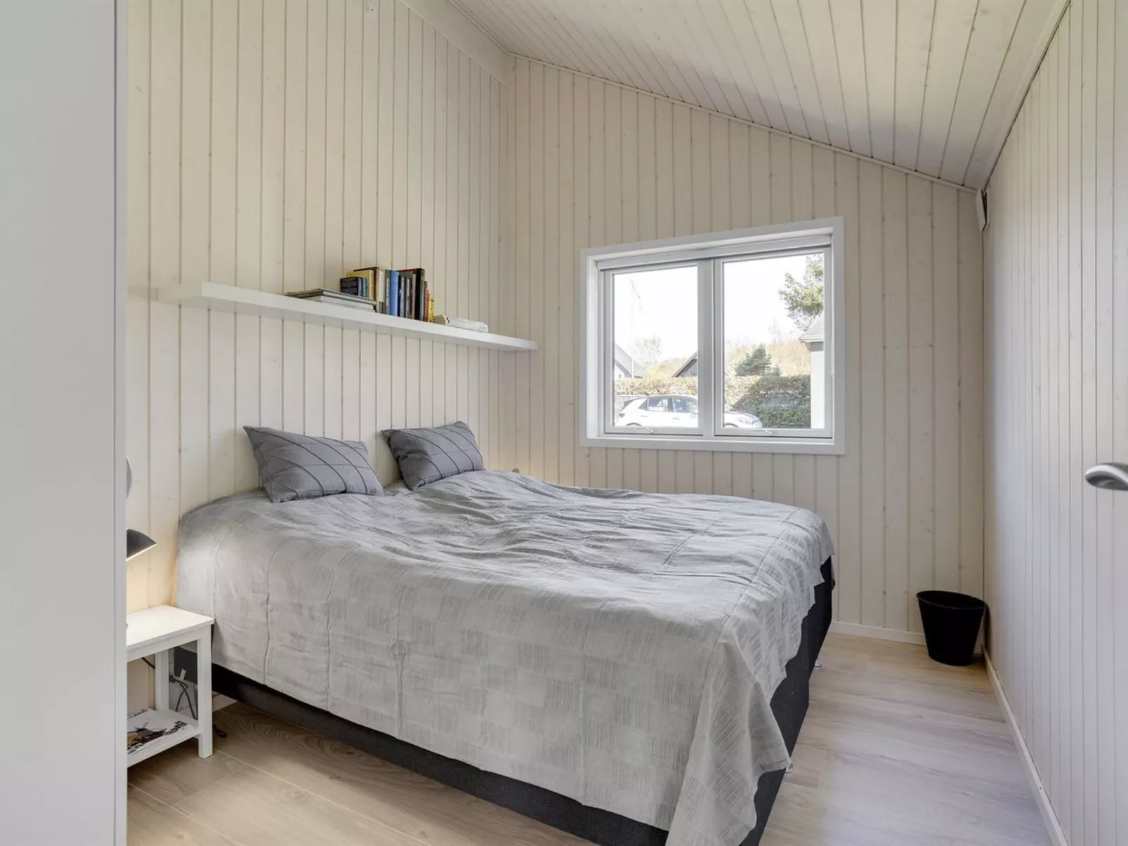 "Lander" - 20m from the sea-Binnen