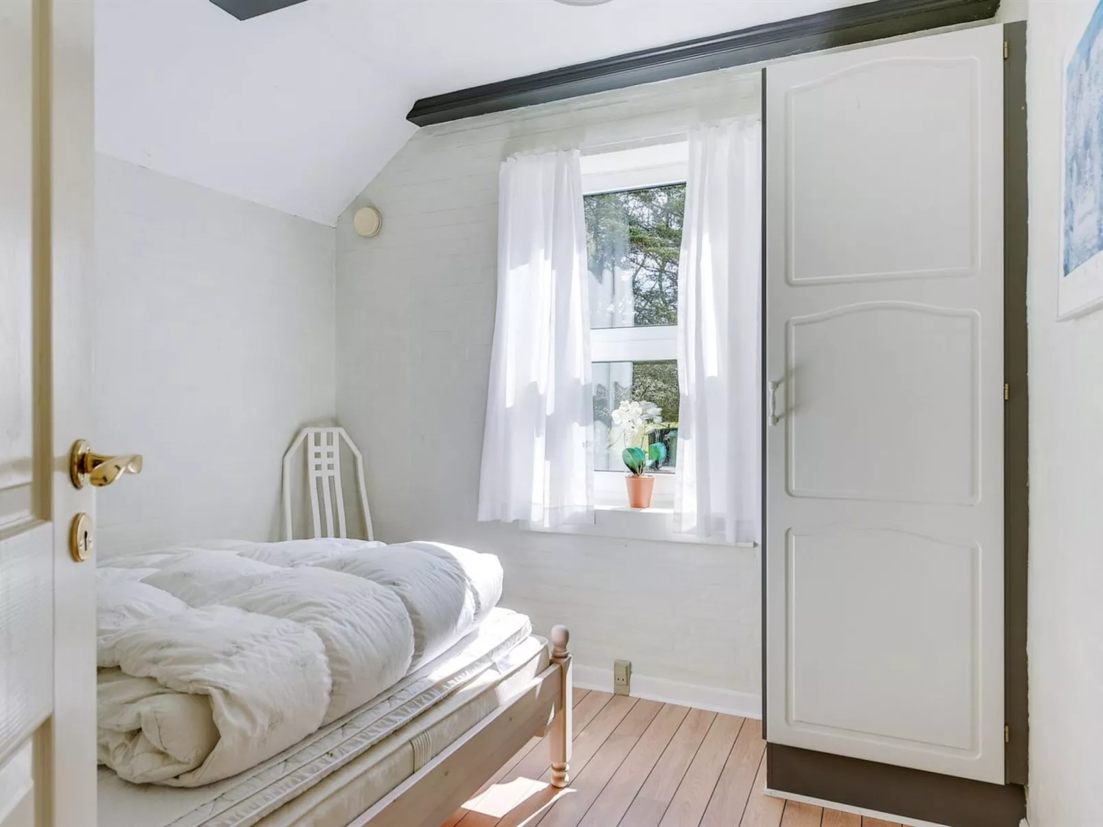 "Swening" - 2.1km from the sea-Binnen