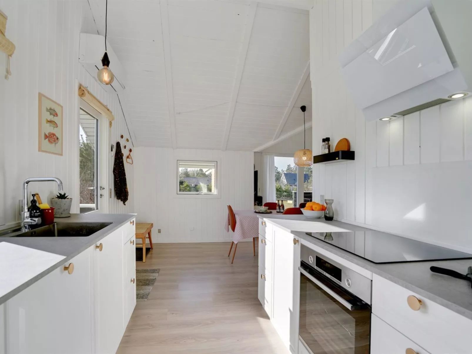 "Ilsi" - 1.5km from the sea-Binnen