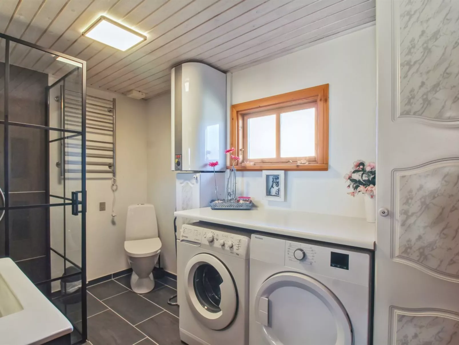 "Marite" - 200m from the sea-Binnen