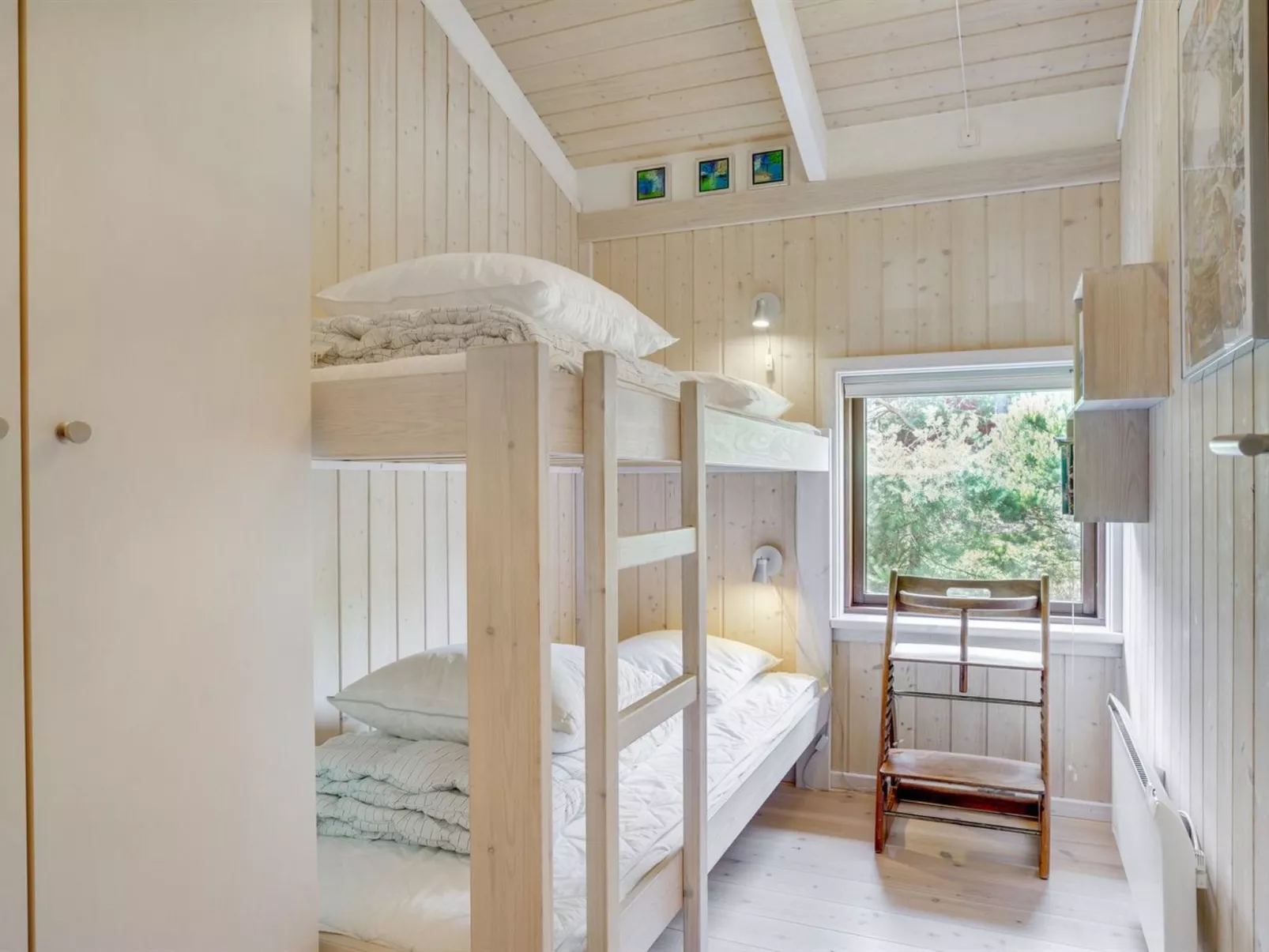 "Mine" - 300m from the sea-Binnen