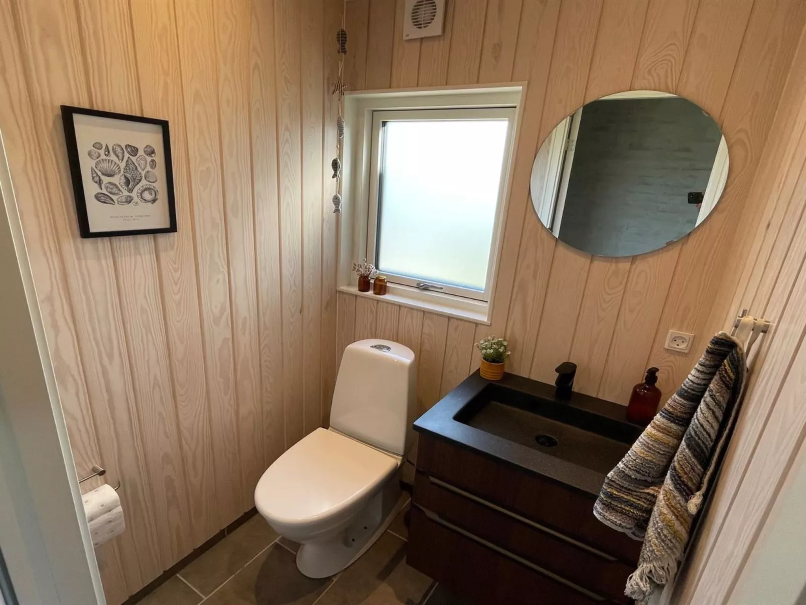 "Hinda" - 1.2km from the sea-Binnen