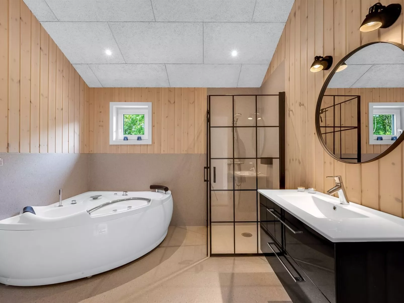 "Leeve" - 1.4km to the fjord-Binnen