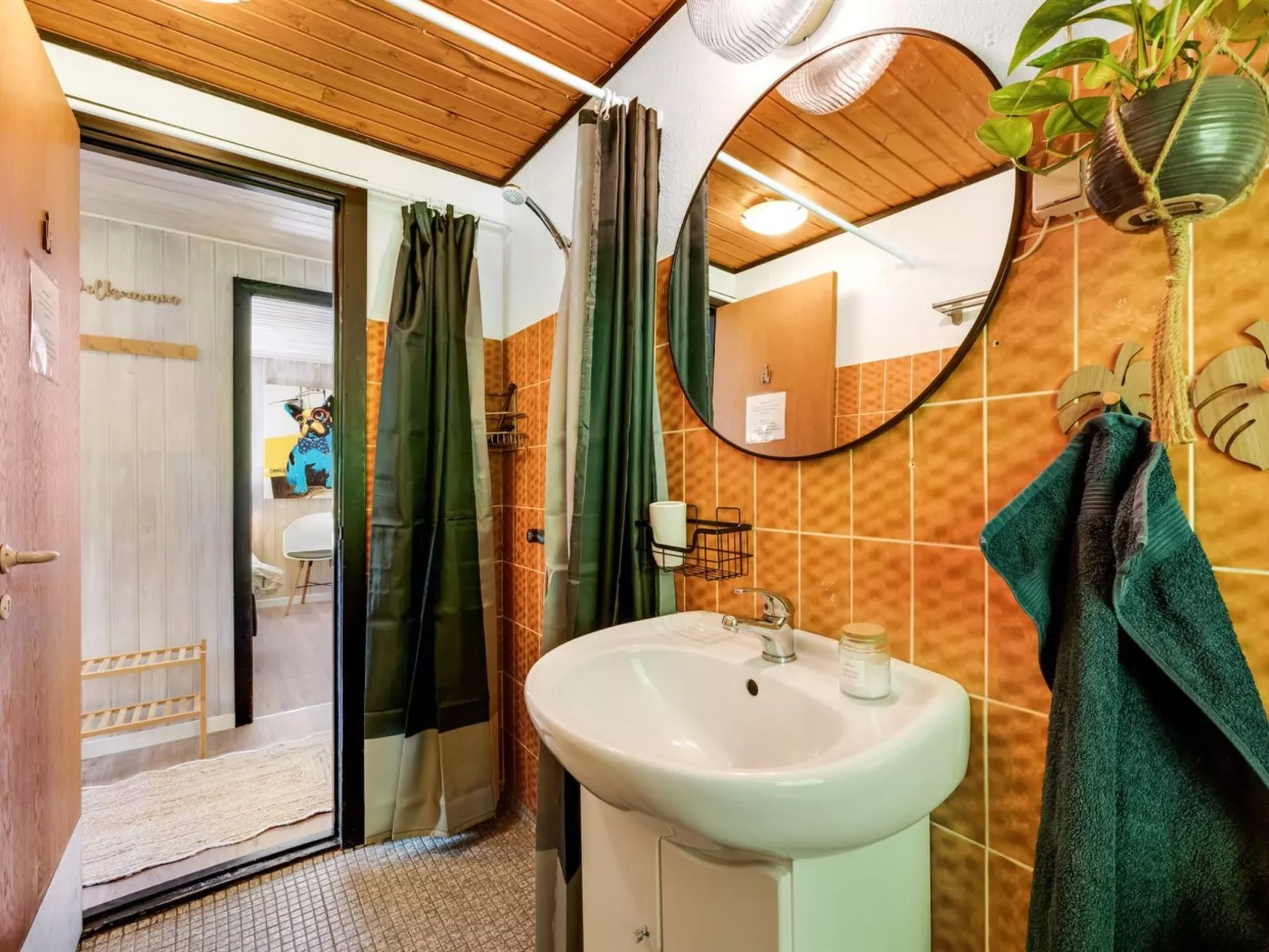 "Nelina" - 950m to the fjord-Binnen