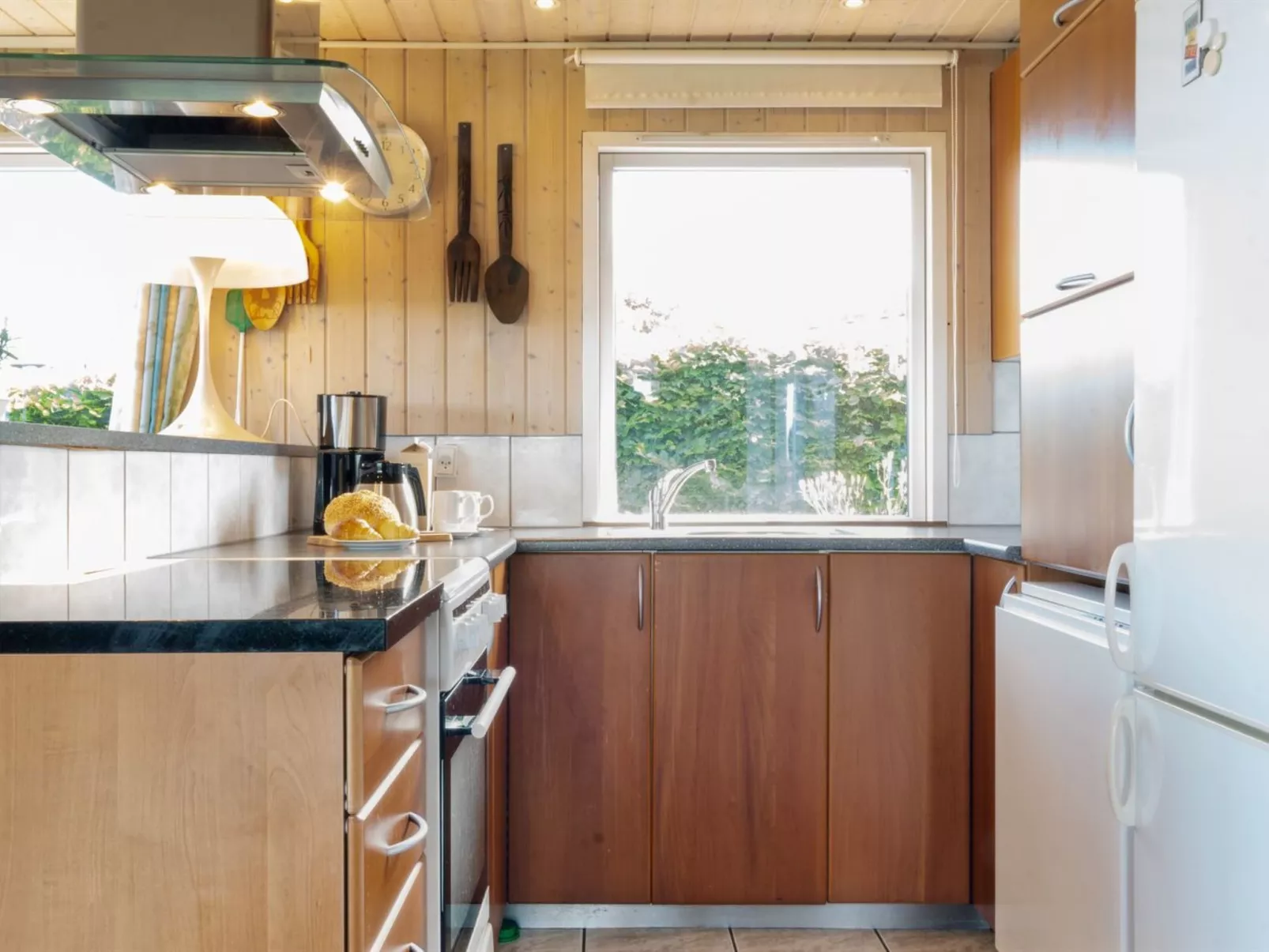 "Eleana" - 300m to the fjord-Binnen