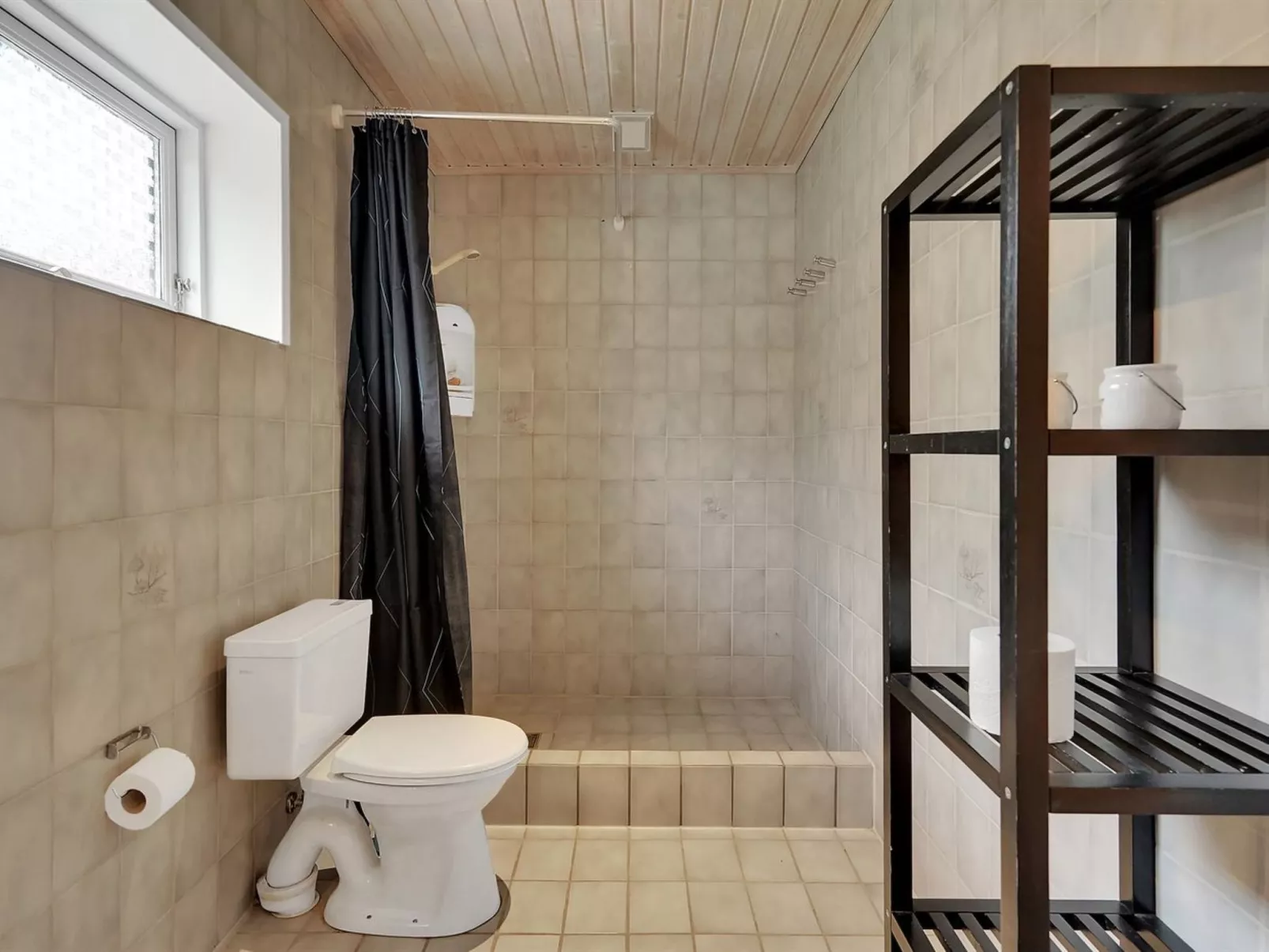 "Iida" - 20km from the sea-Binnen