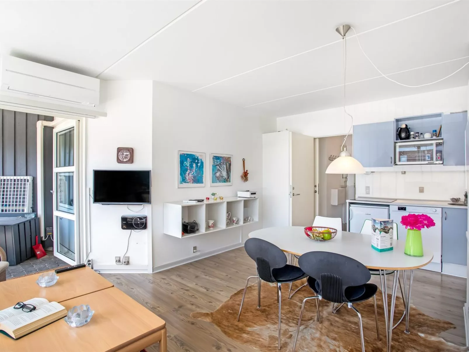 "Milly" - 100m from the sea-Binnen