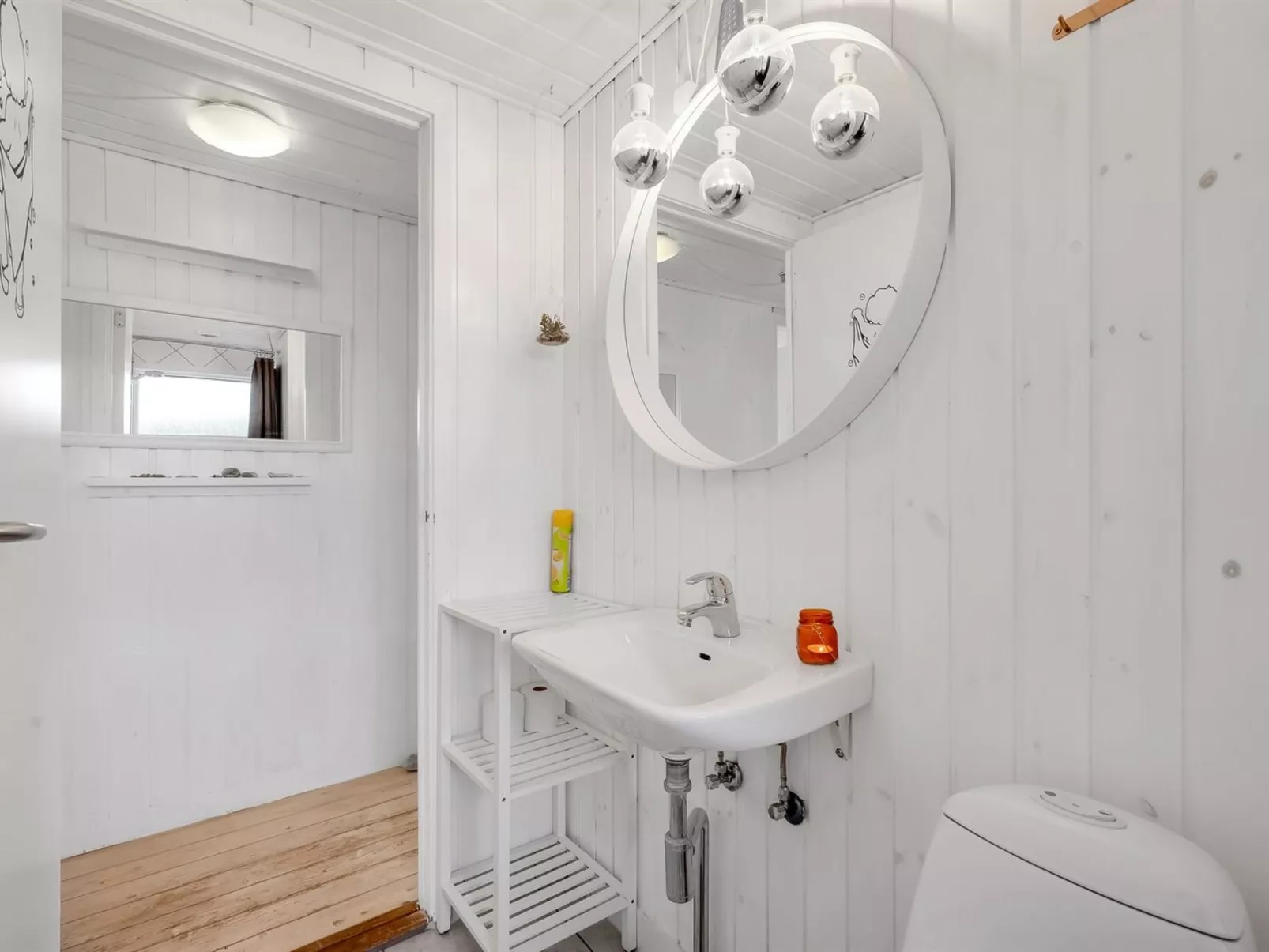 "Amandus" - 100m from the sea-Binnen