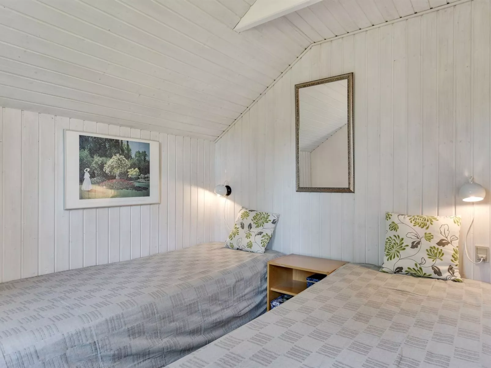 "Herbert" - 1km from the sea-Binnen