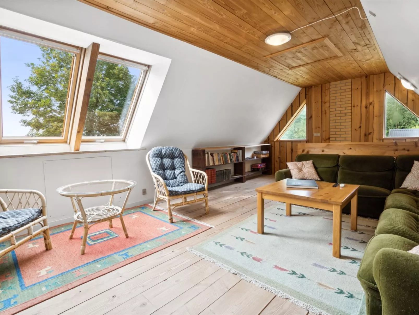 "Thana" - 8km from the sea-Binnen