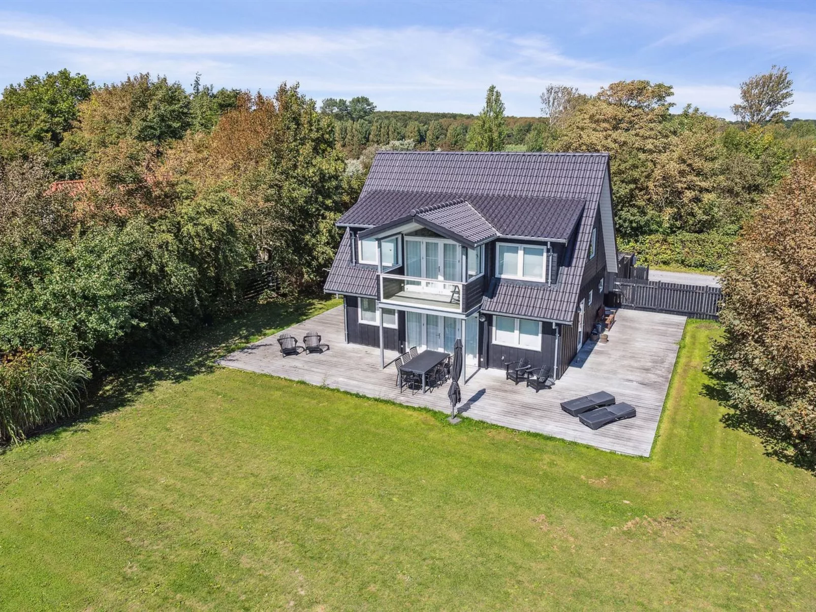 "Esme" - 30m from the sea-Buiten