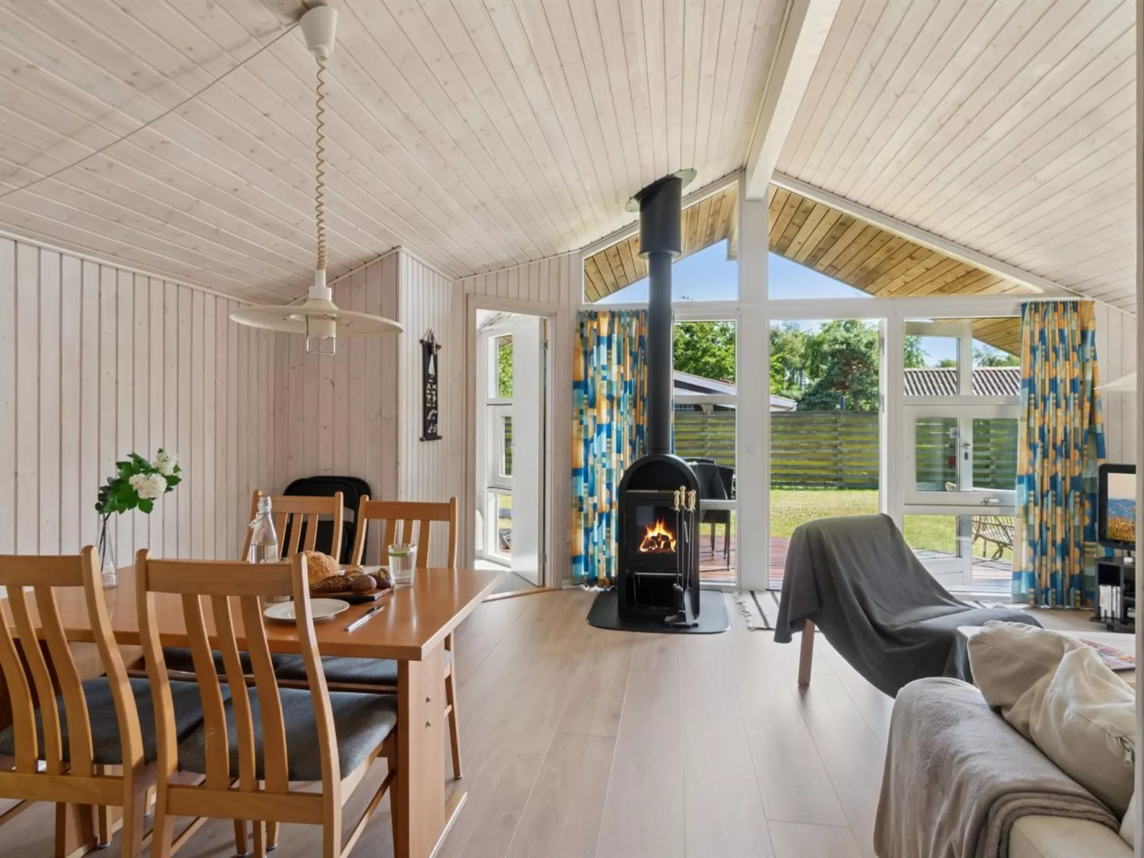 "Thrym" - 200m from the sea-Binnen