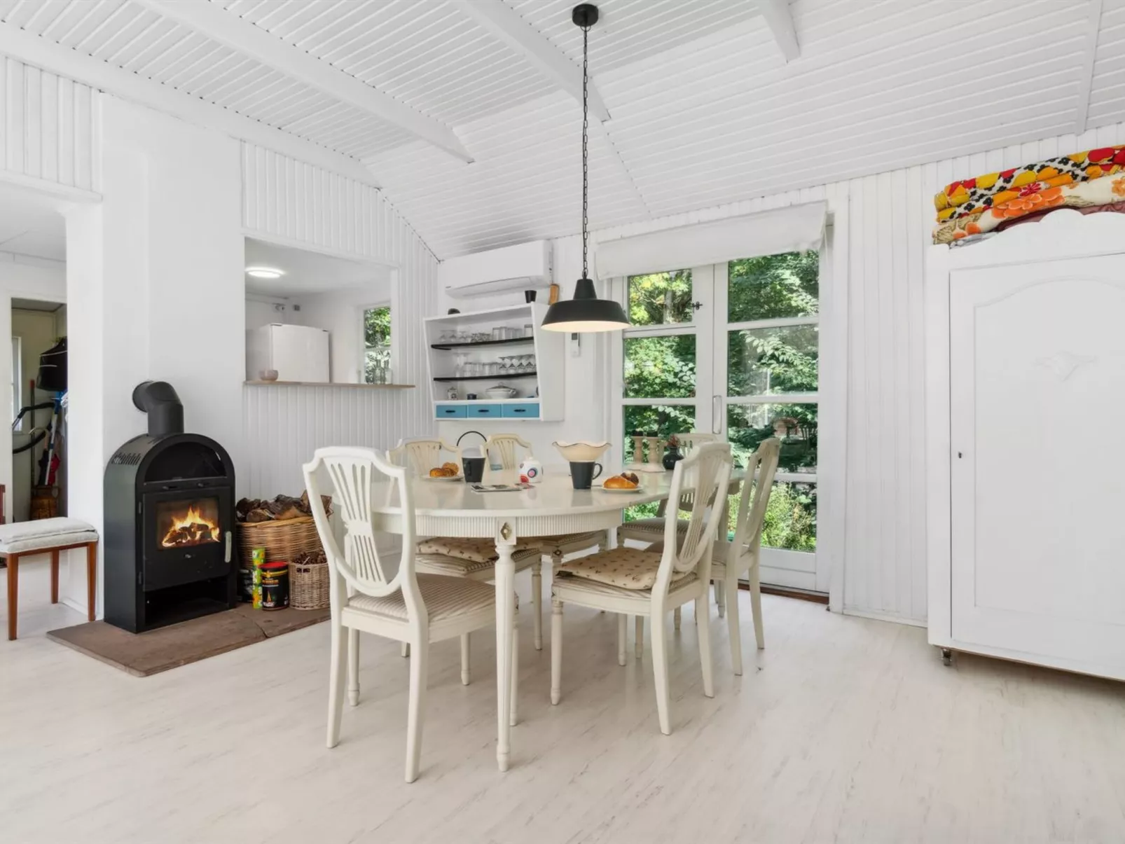 "Lucie" - 50m from the sea-Binnen