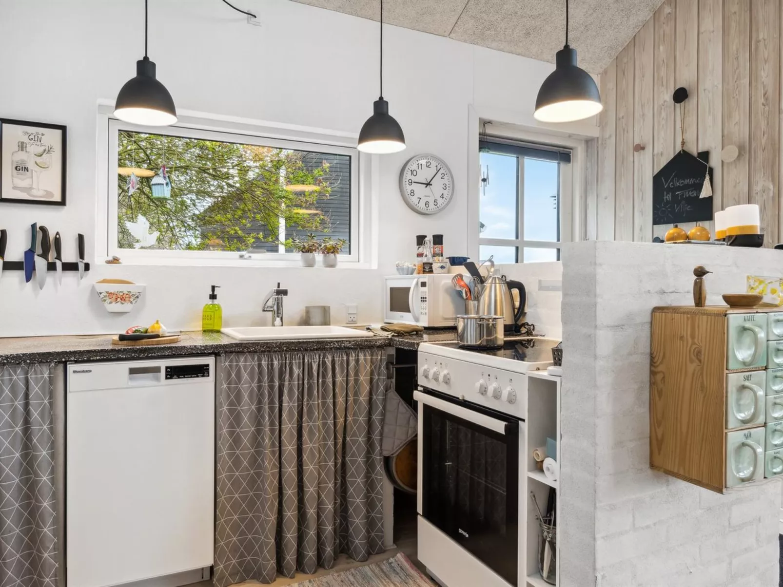 "Benni" - 75m to the fjord-Binnen