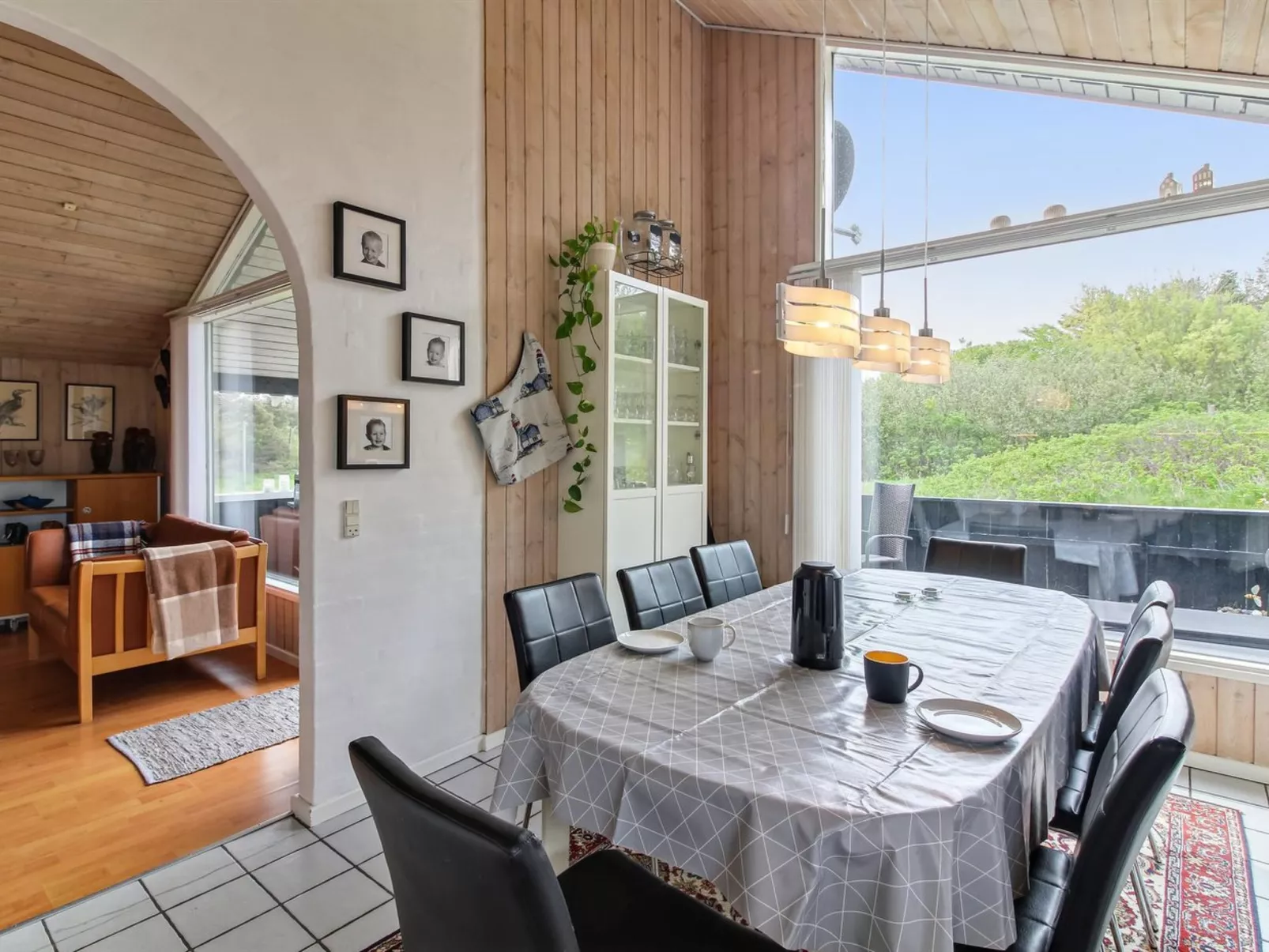 "Aike" - 400m from the sea-Binnen