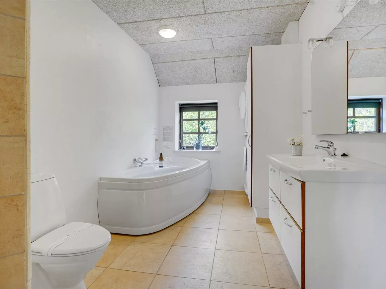 "Iben" - 2.3km from the sea-Binnen