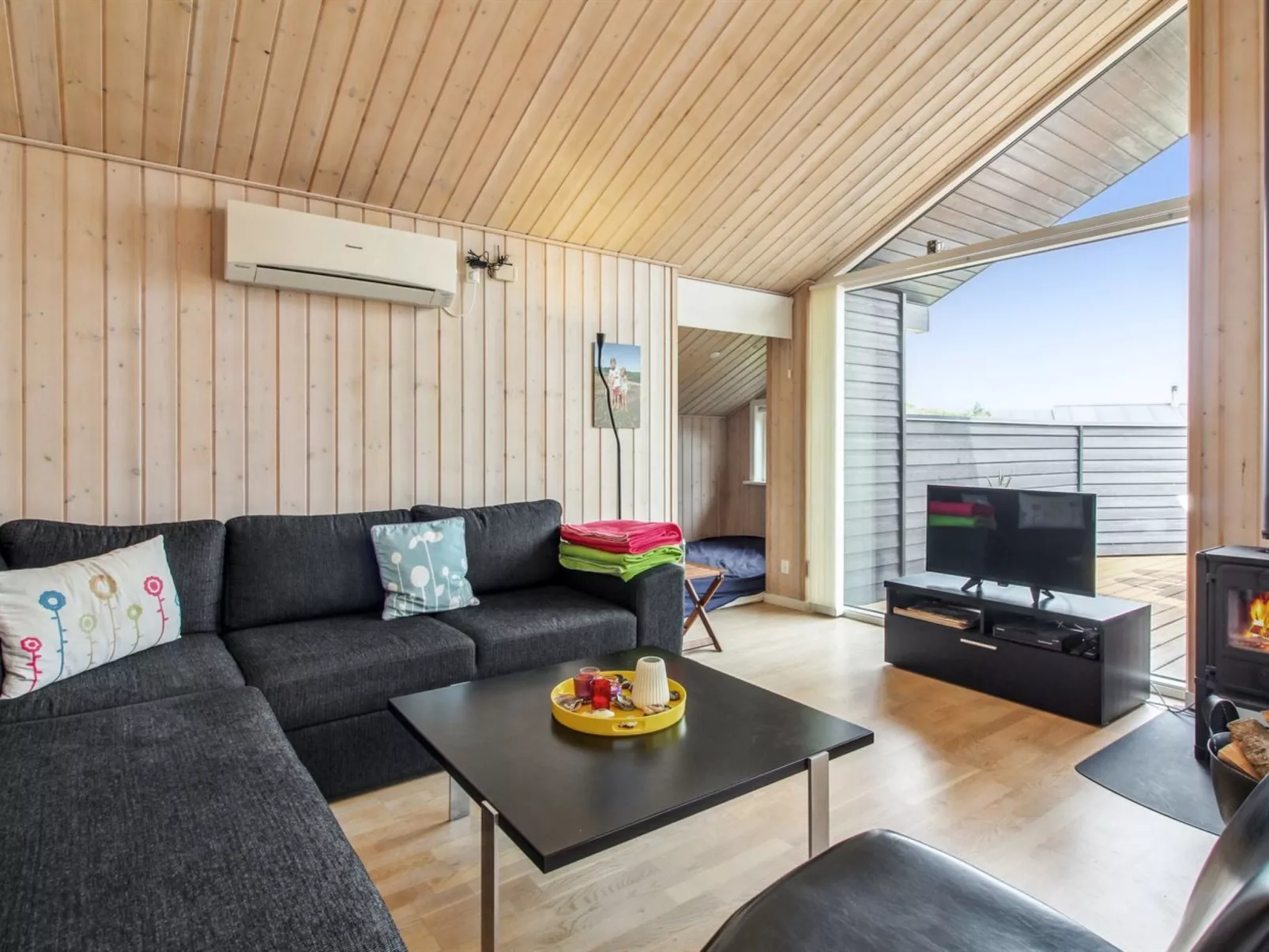 "Alma" - 500m from the sea-Binnen