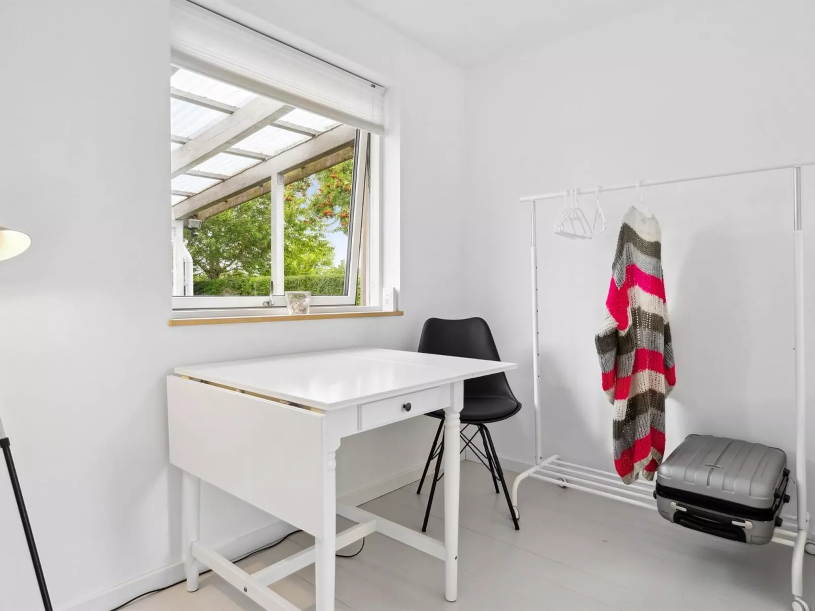 "Henric" - 500m from the sea-Binnen